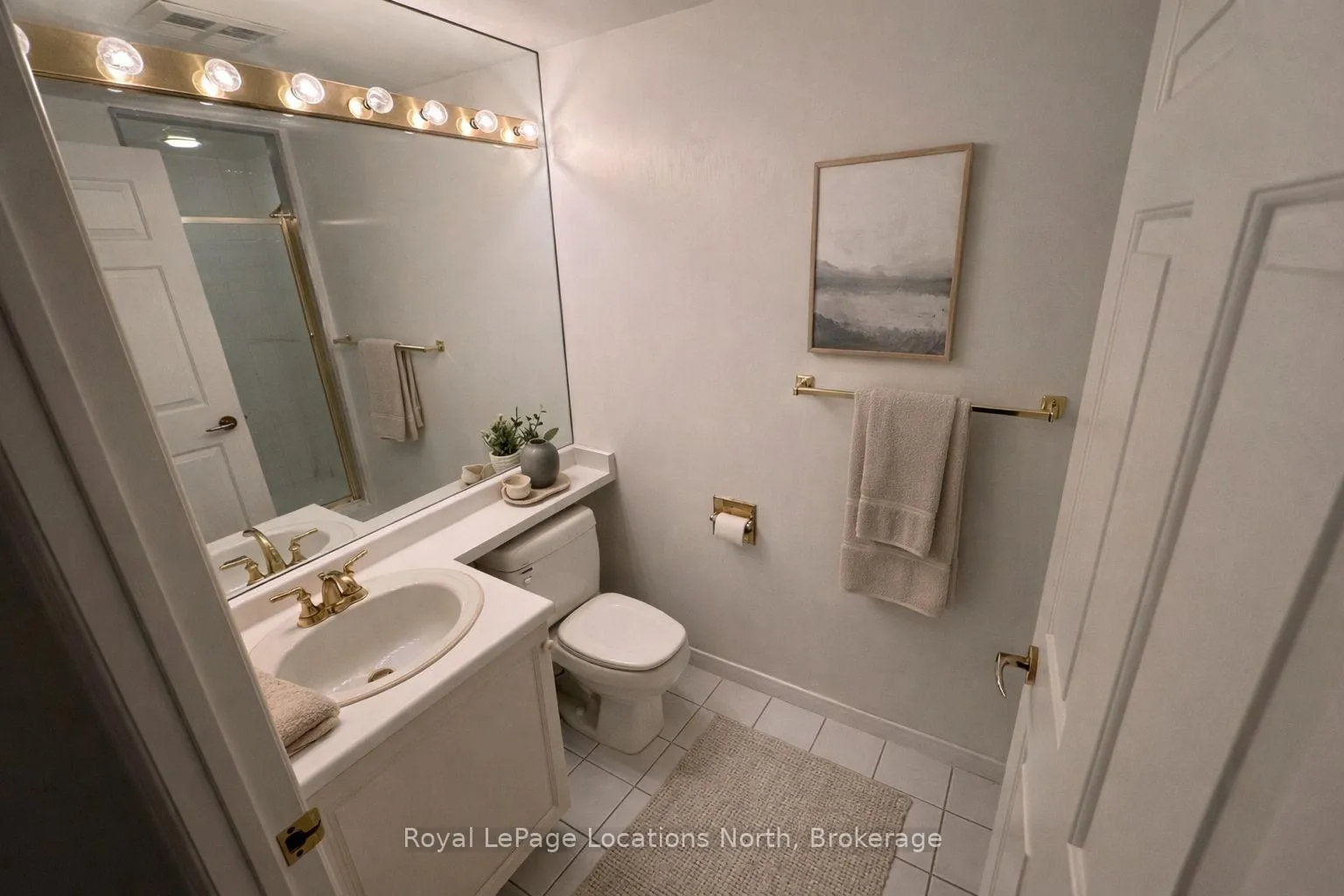 Photo 9 of Unit 702, 1818 Bayview Avenue, Toronto, Mount Pleasant East — HOMEH