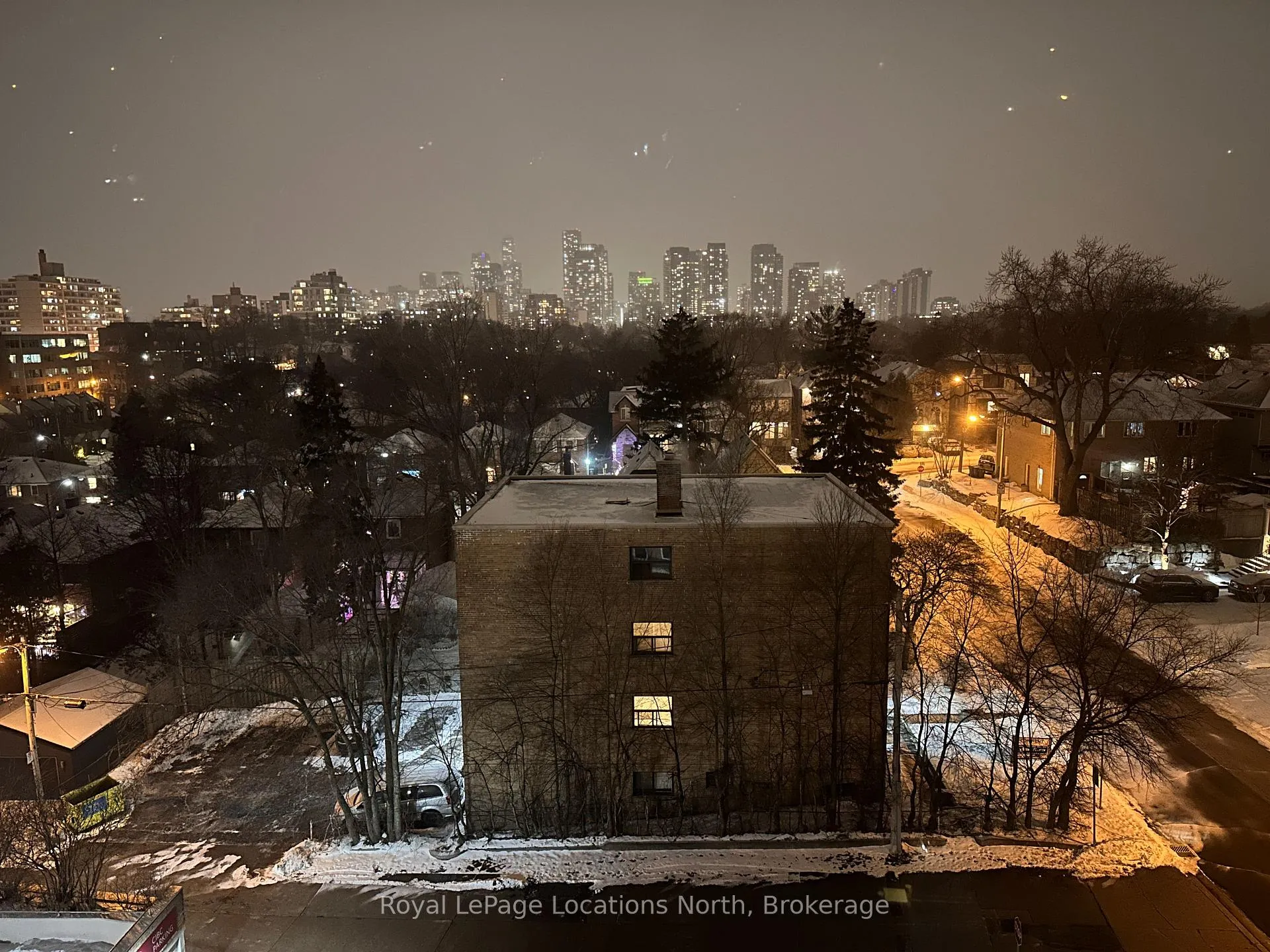 Photo 11 of Unit 702, 1818 Bayview Avenue, Toronto, Mount Pleasant East — HOMEH