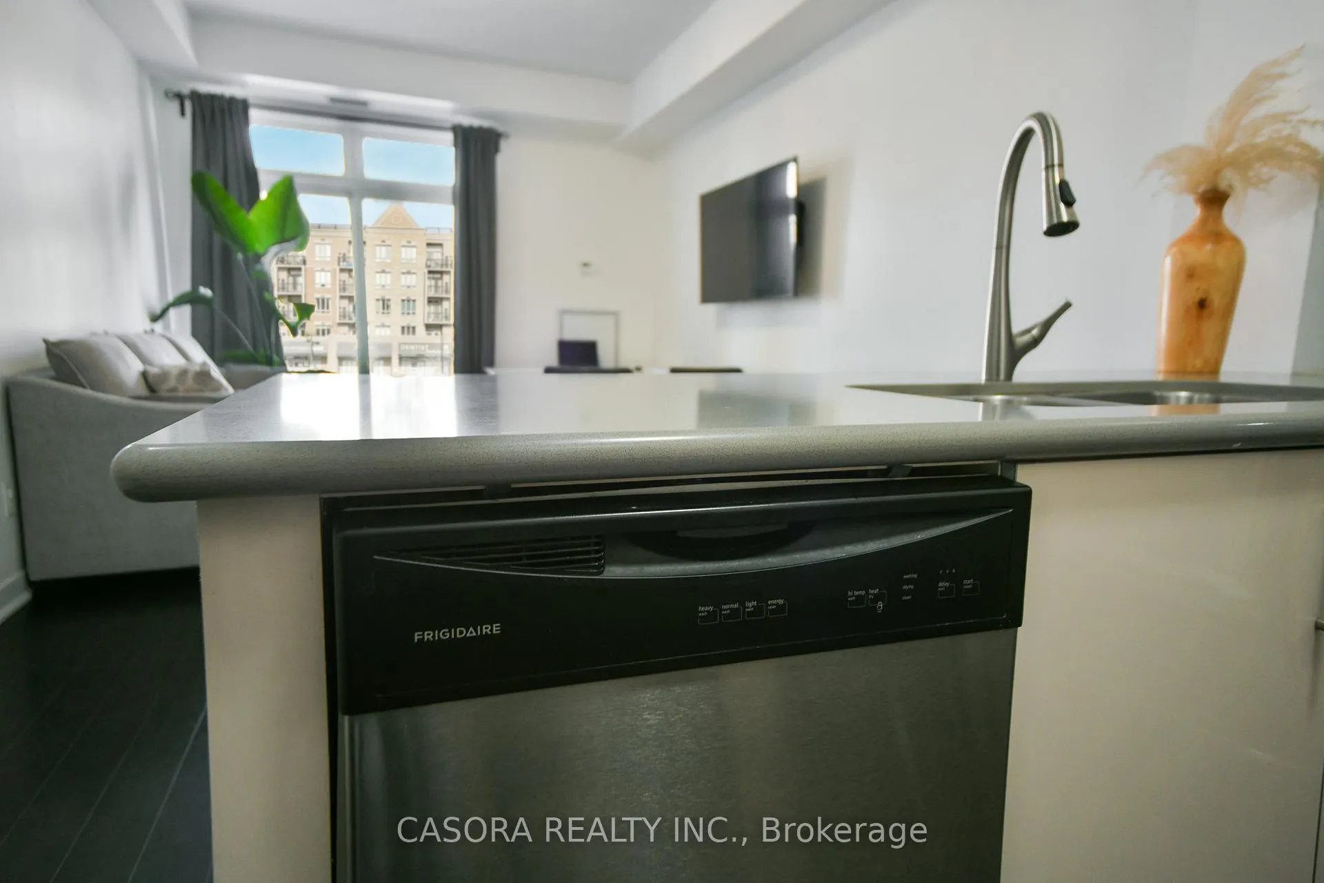 Photo 15 of Unit 317, 5317 Upper Middle Road, Burlington, Orchard — HOMEH