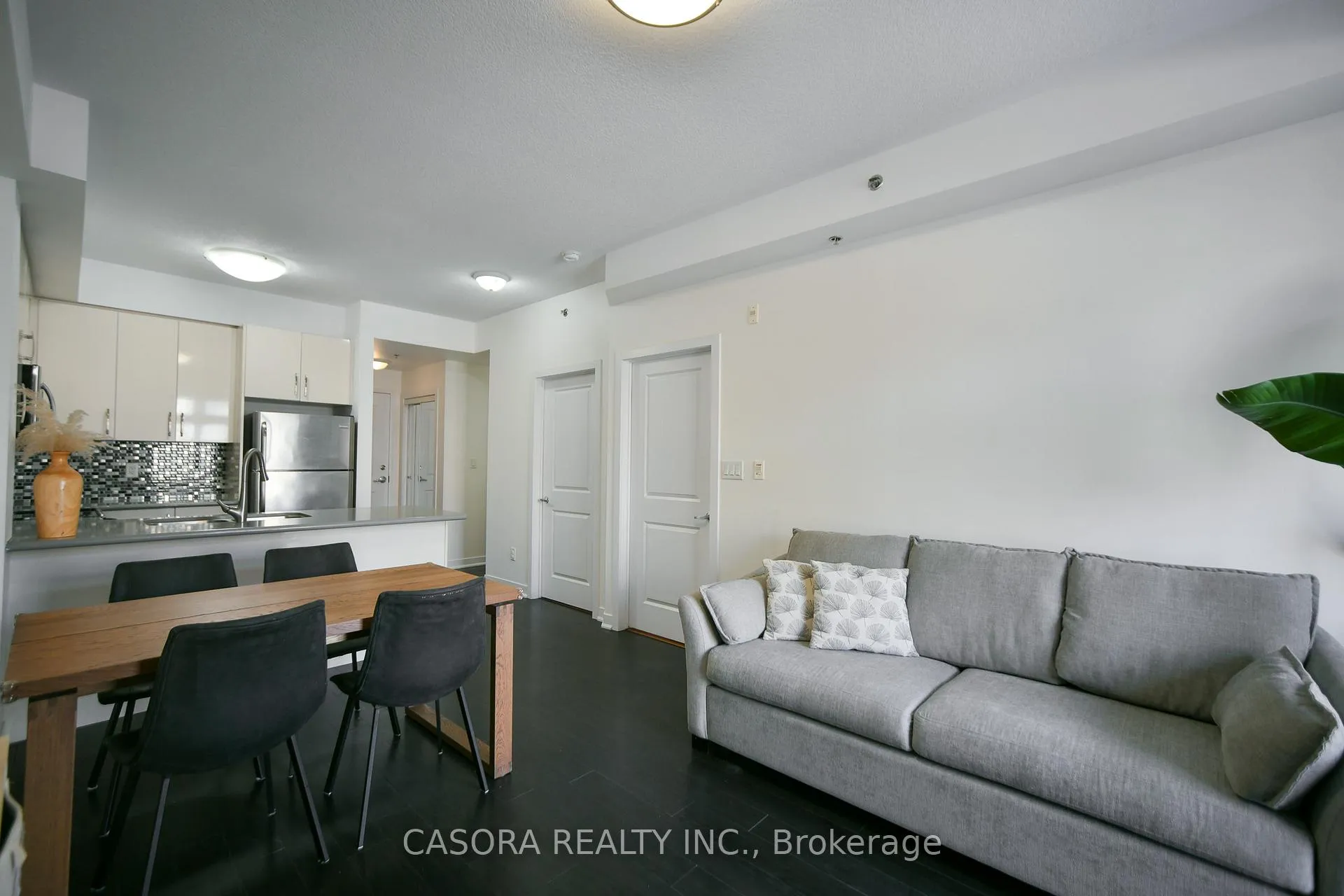 Photo 18 of Unit 317, 5317 Upper Middle Road, Burlington, Orchard — HOMEH