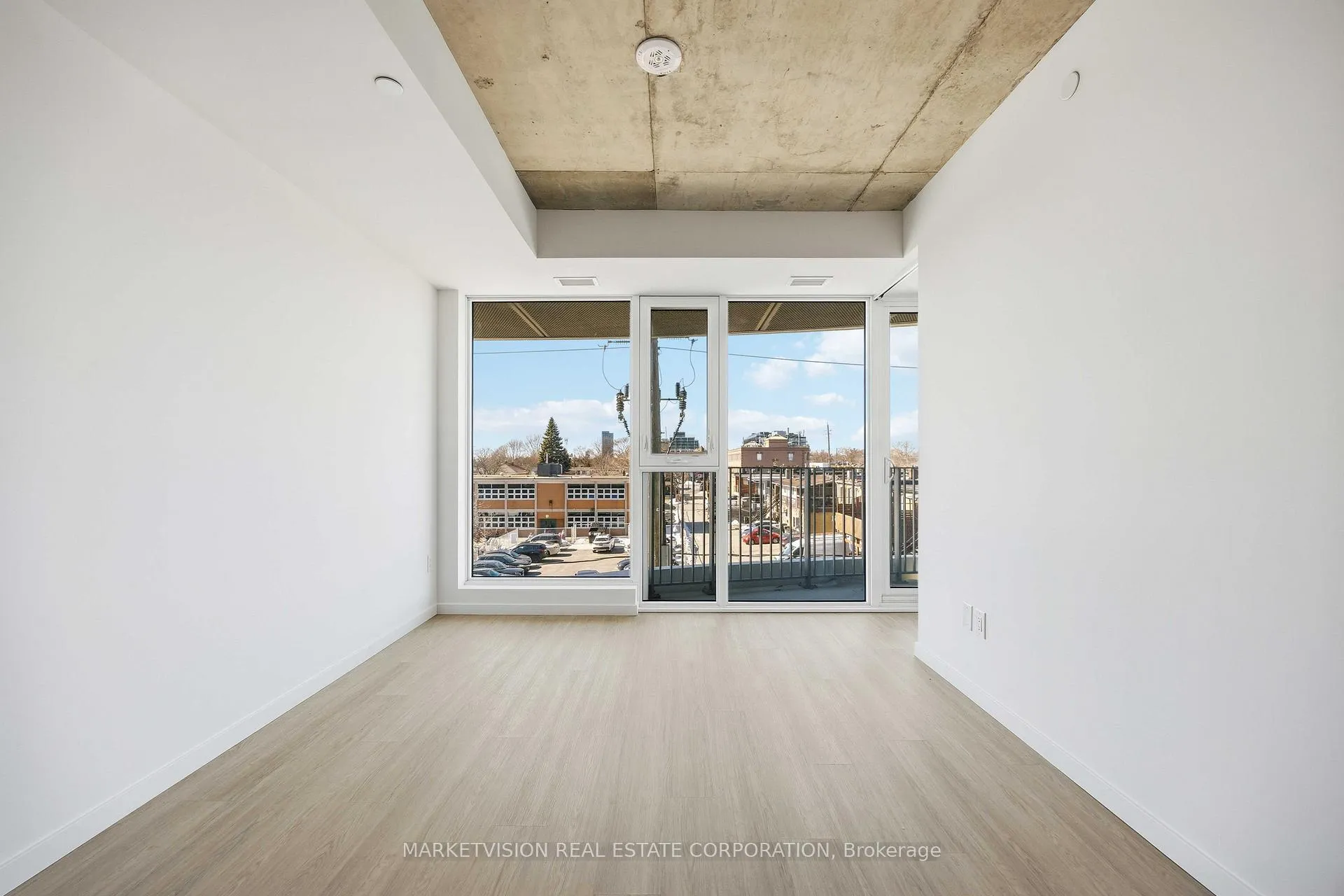 Photo 3 of Unit 310, 689 The Queensway, Etobicoke, Stonegate-Queensway — HOMEH