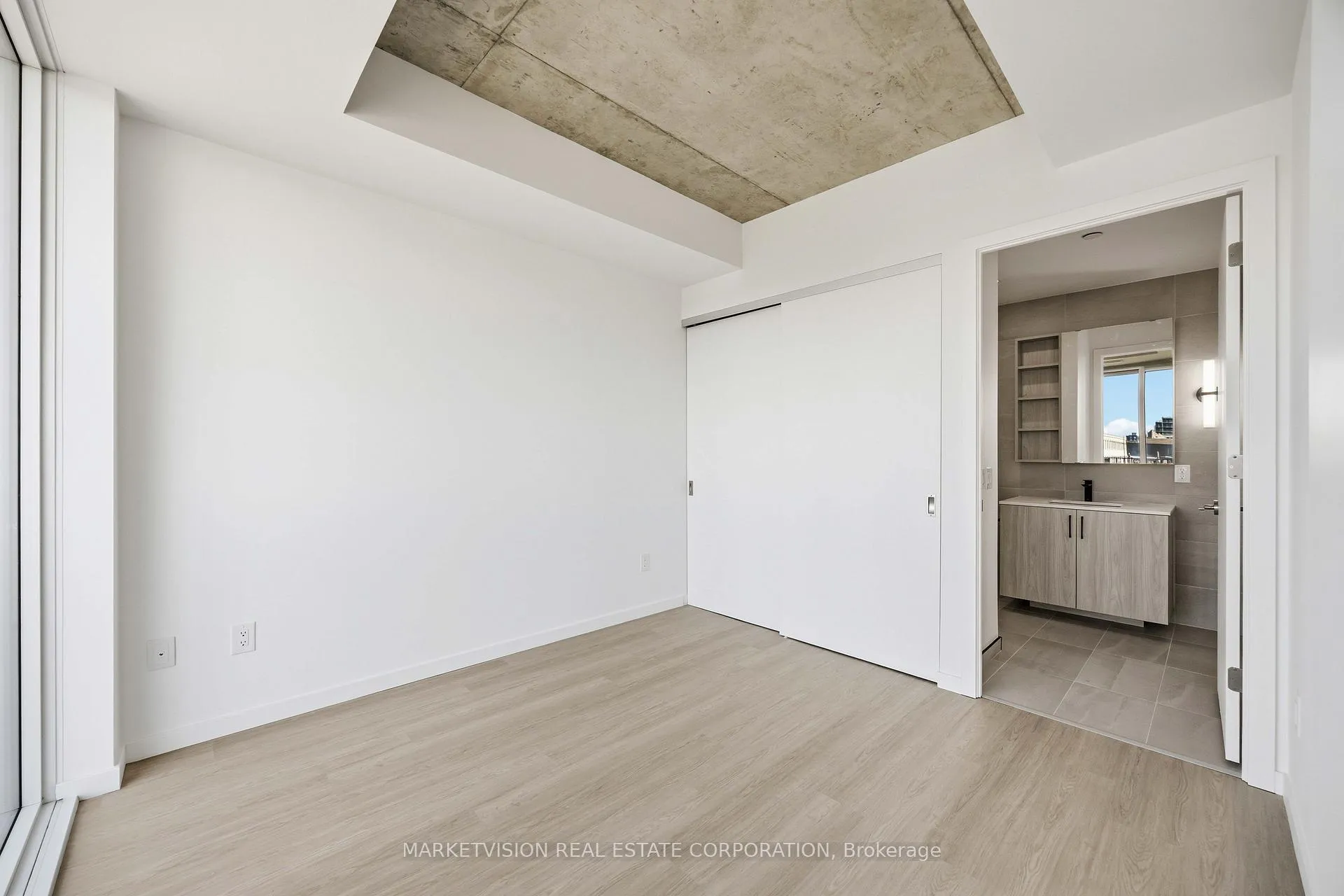 Photo 5 of Unit 310, 689 The Queensway, Etobicoke, Stonegate-Queensway — HOMEH