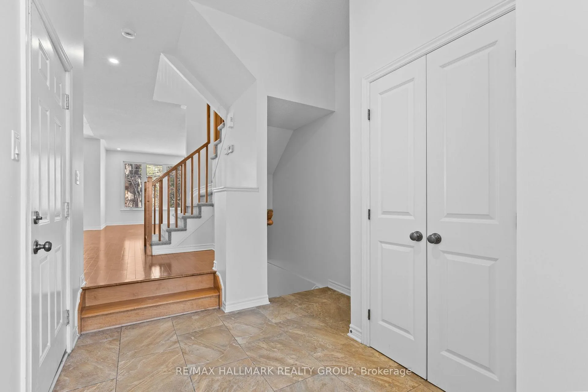 Photo 7 of 117 Abetti Ridge, Ottawa, Barrhaven - Stonebridge — HOMEH