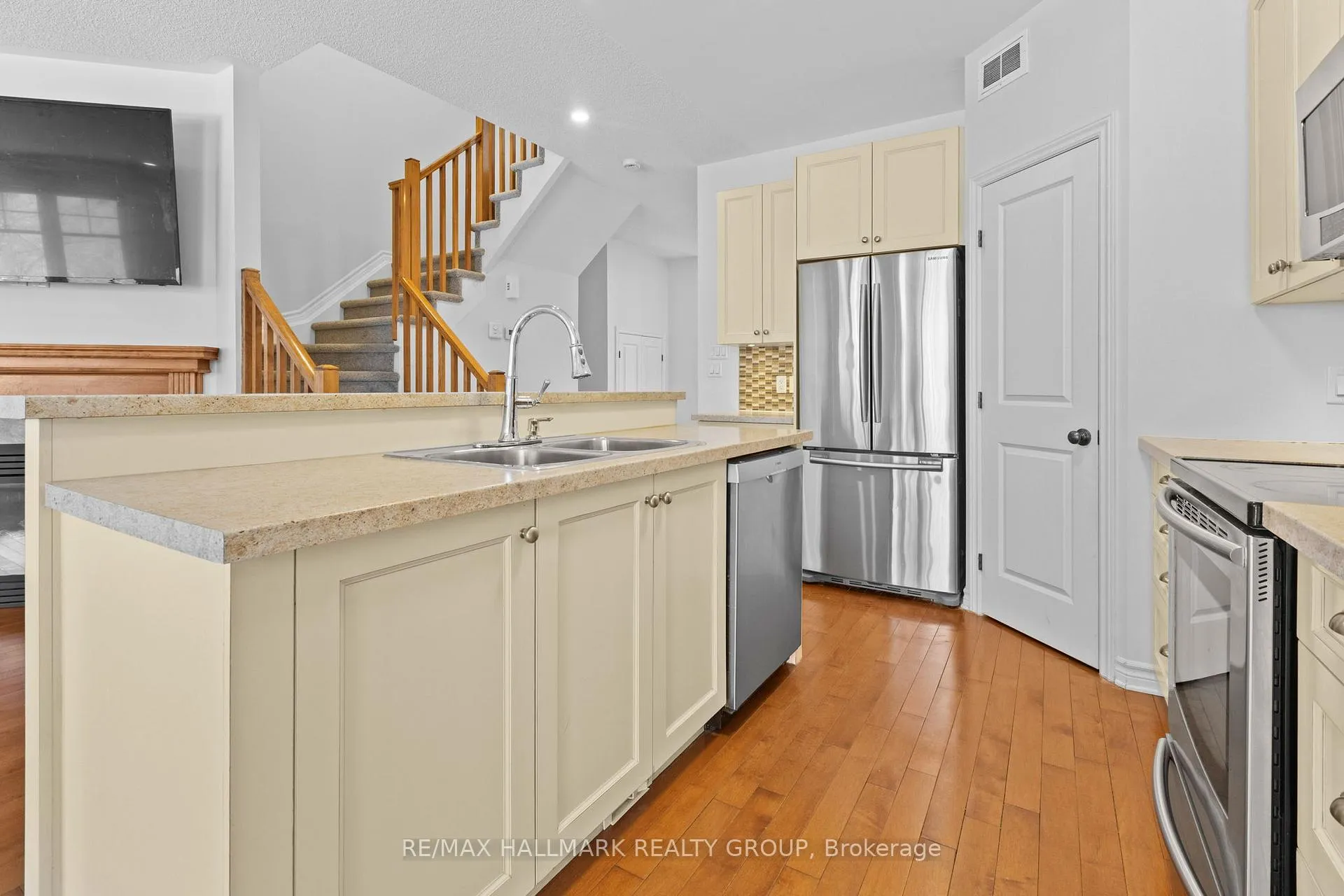 Photo 11 of 117 Abetti Ridge, Ottawa, Barrhaven - Stonebridge — HOMEH