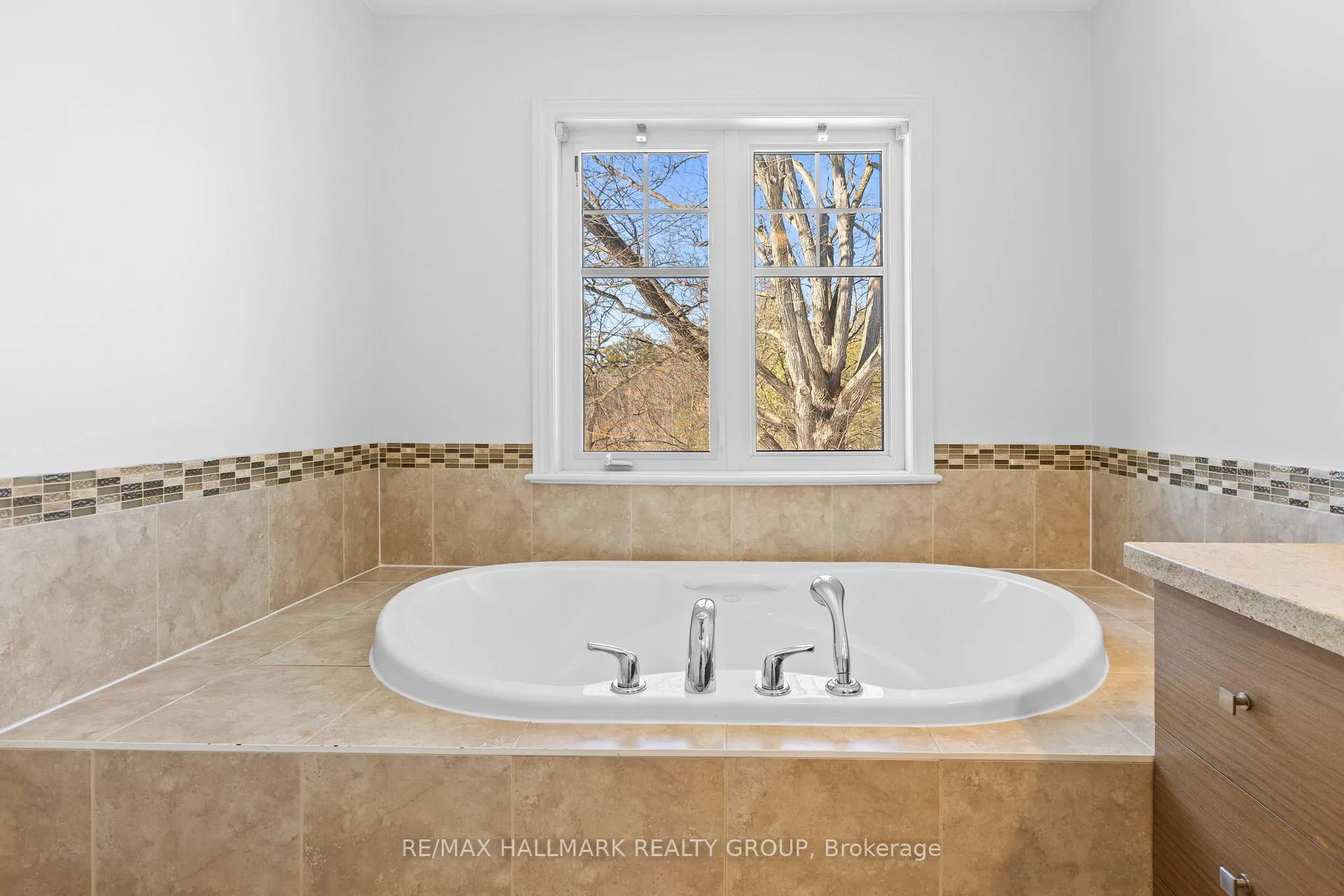 Photo 18 of 117 Abetti Ridge, Ottawa, Barrhaven - Stonebridge — HOMEH