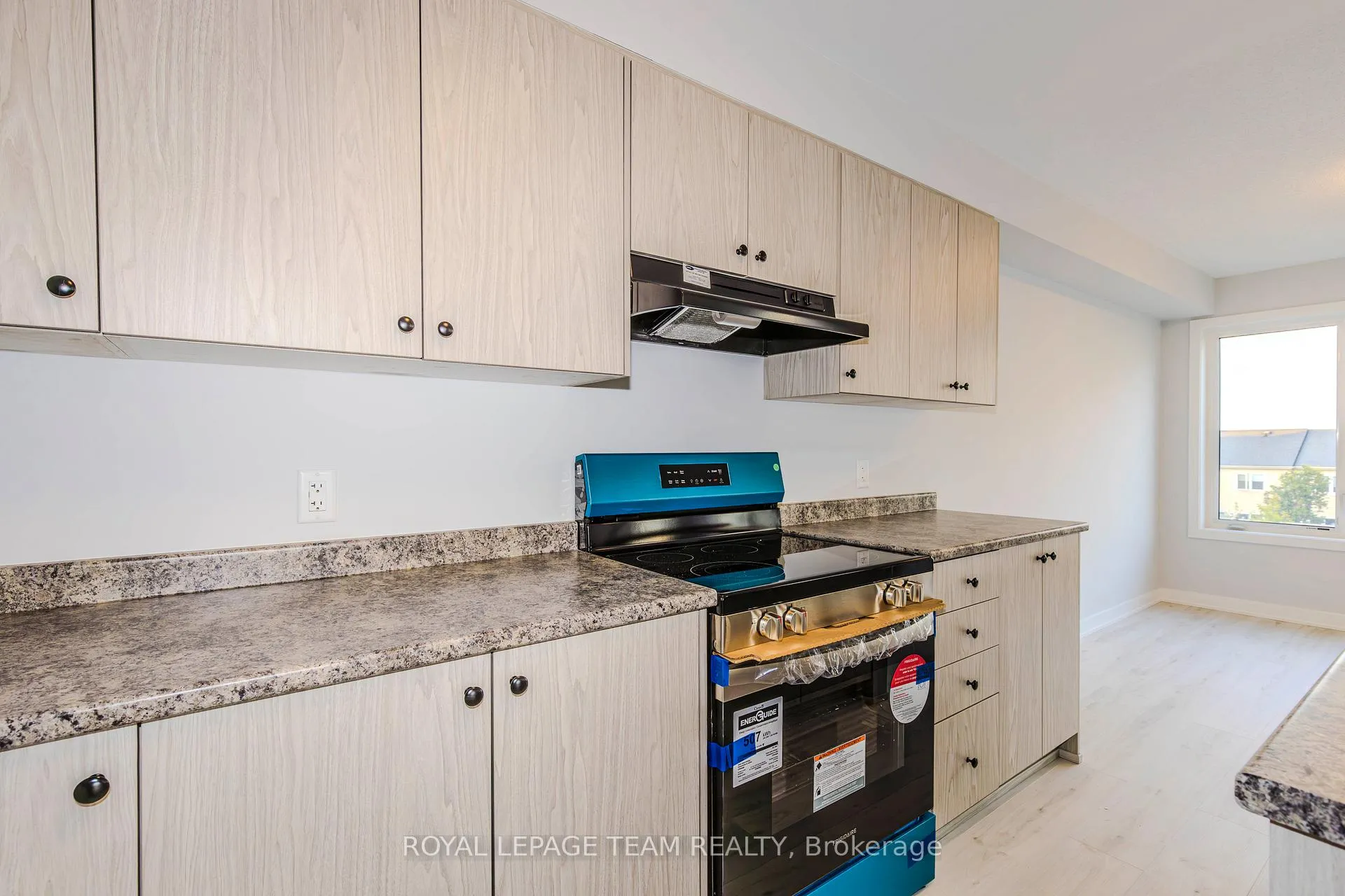 Photo 16 of 753 Kinstead Pvt, Ottawa, Stittsville (North) — HOMEH