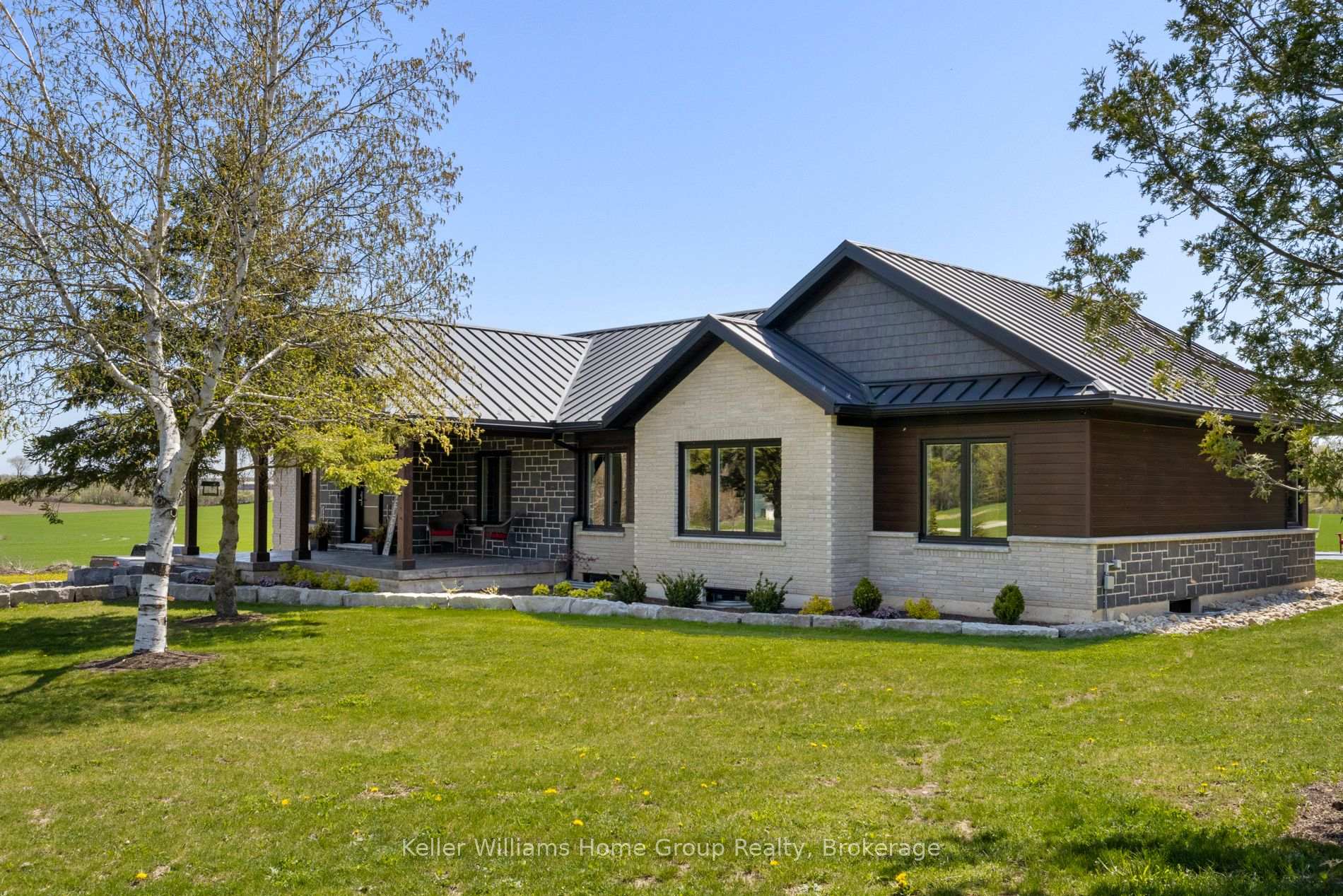 Photo 5 of 6817 Wellington 9 Road, Mapleton, Rural Mapleton — HOMEH