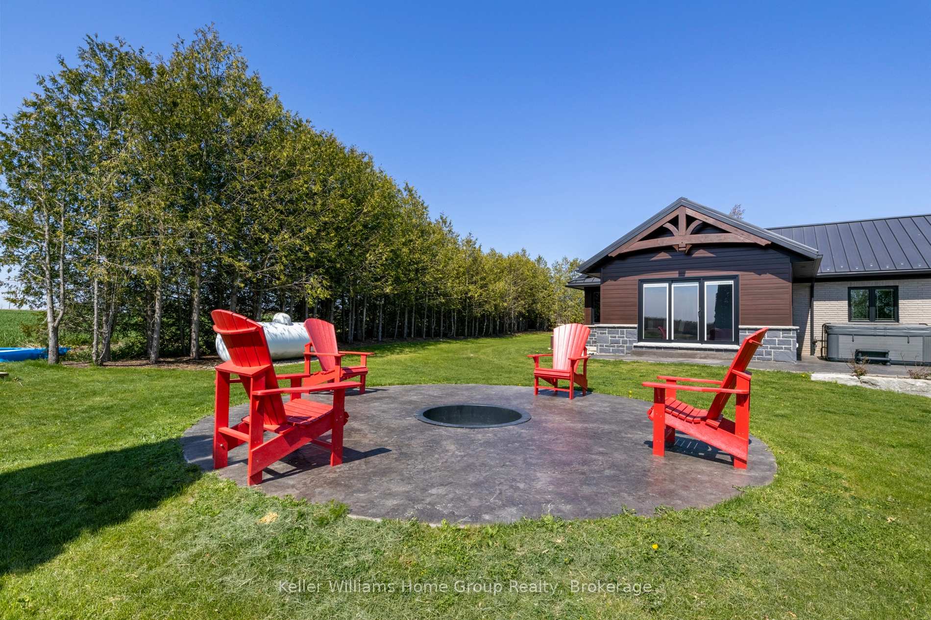 Photo 15 of 6817 Wellington 9 Road, Mapleton, Rural Mapleton — HOMEH