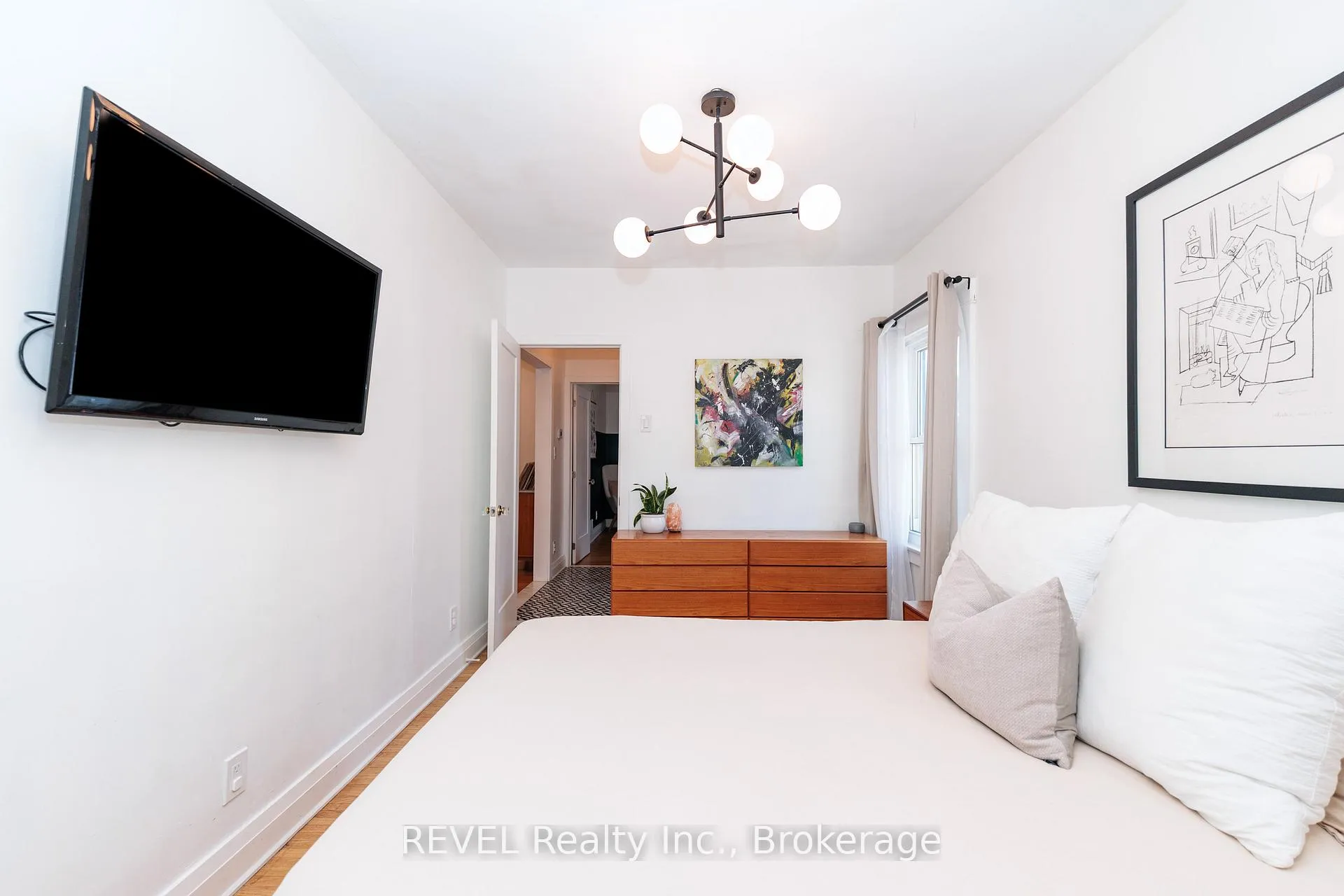 Photo 15 of 165 Main Street, St. Catharines, Port Dalhousie — HOMEH