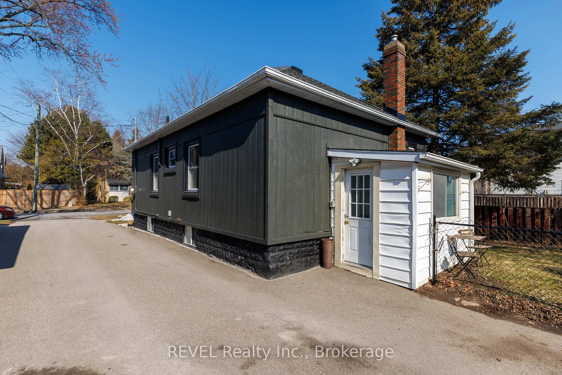 Photo 35 of 165 Main Street, St. Catharines, Port Dalhousie — HOMEH