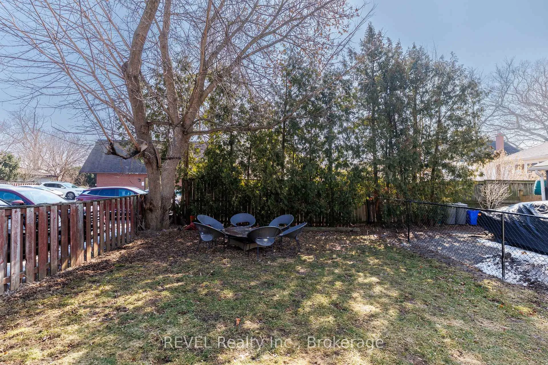Photo 37 of 165 Main Street, St. Catharines, Port Dalhousie — HOMEH