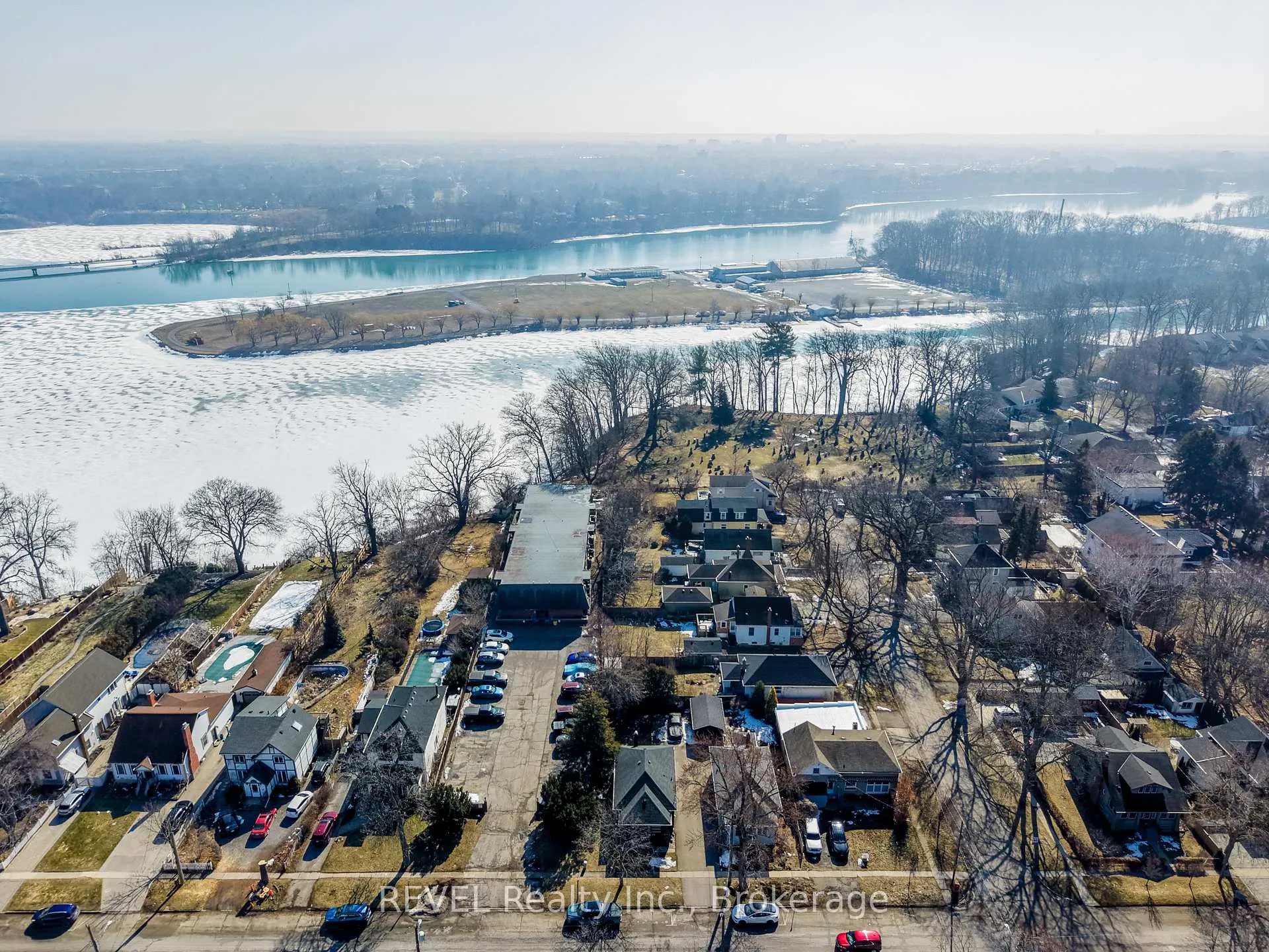Photo 41 of 165 Main Street, St. Catharines, Port Dalhousie — HOMEH