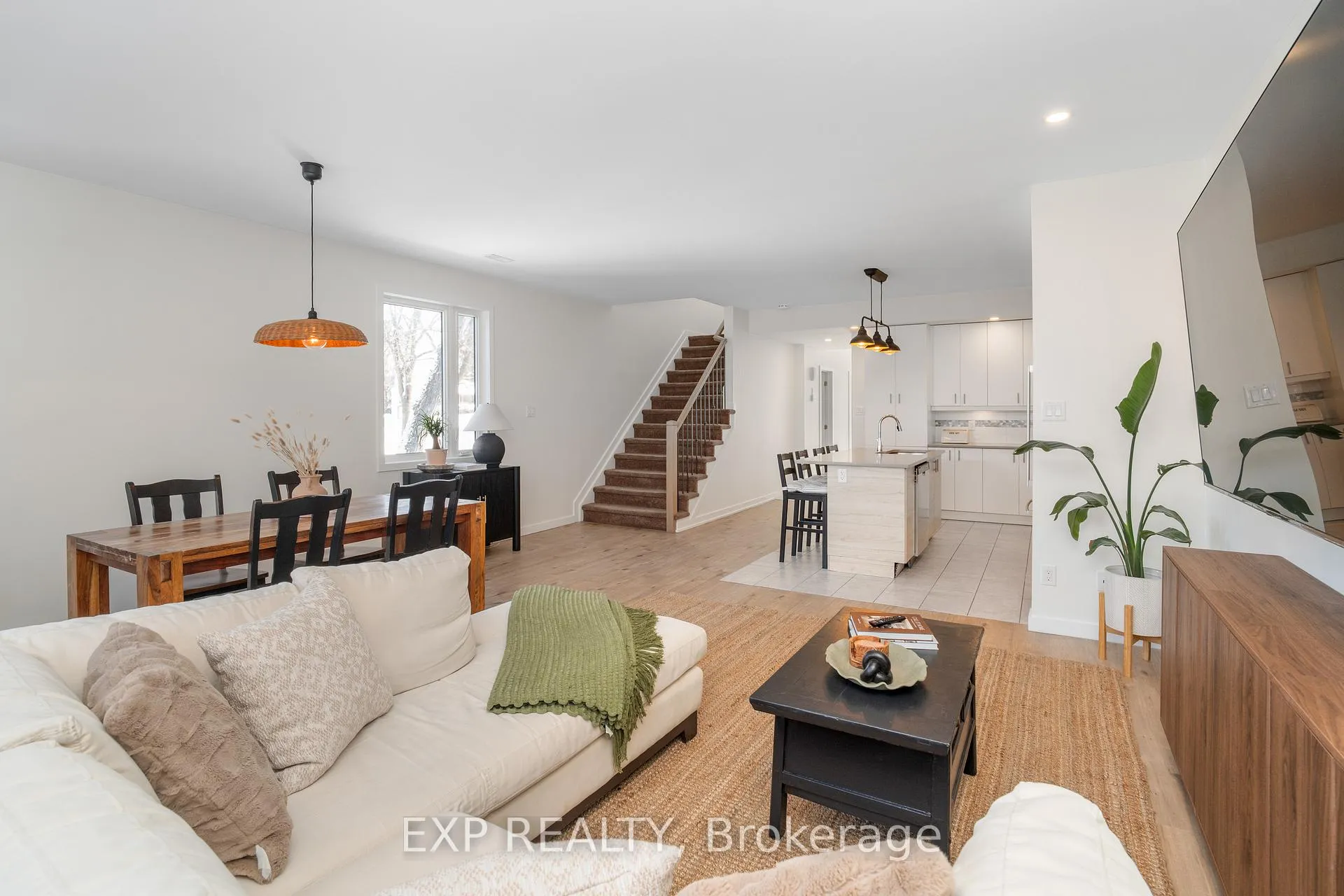 Photo 4 of 503 Cote Street, Ottawa, Overbrook/Castle Heights — HOMEH