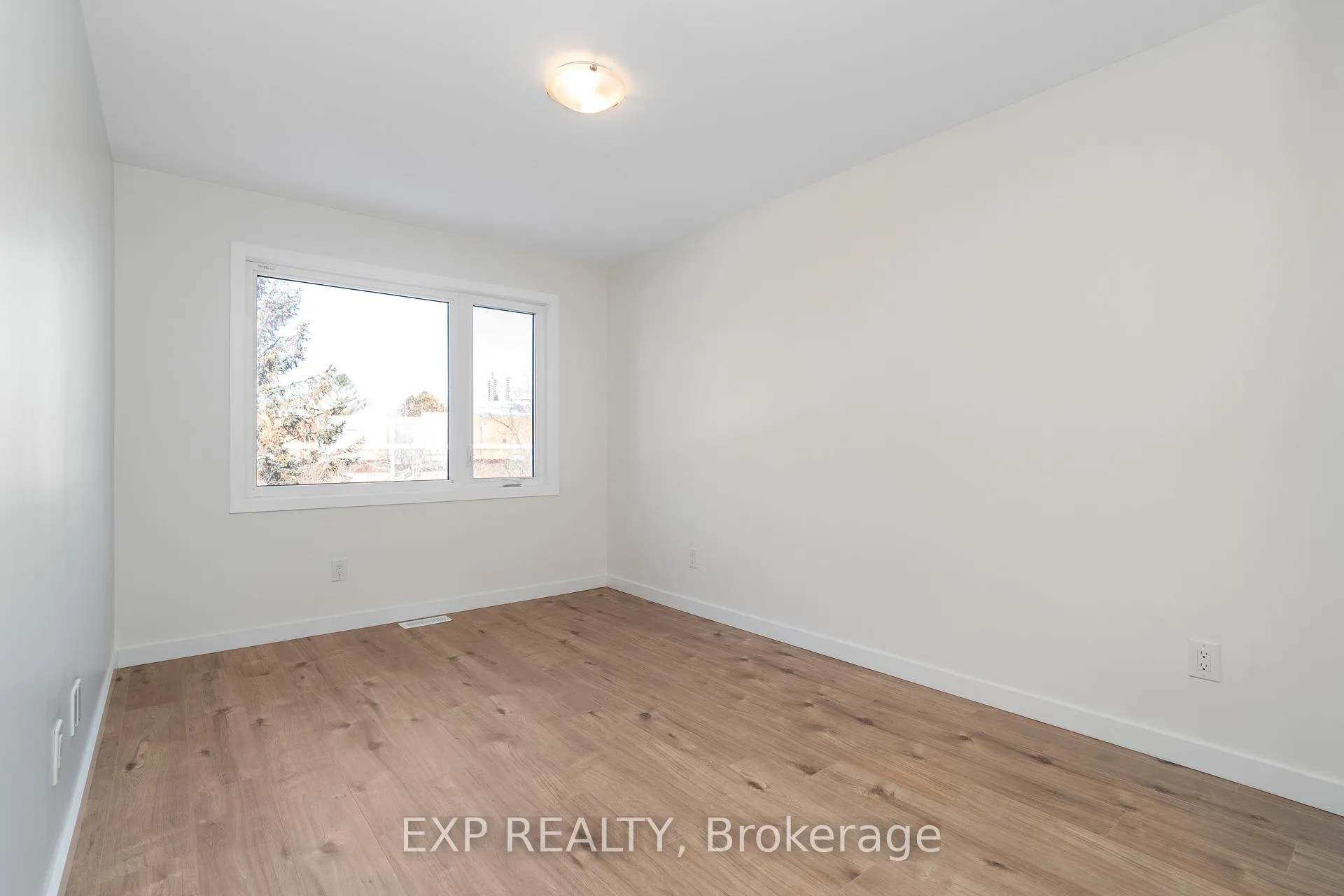 Photo 23 of 503 Cote Street, Ottawa, Overbrook/Castle Heights — HOMEH