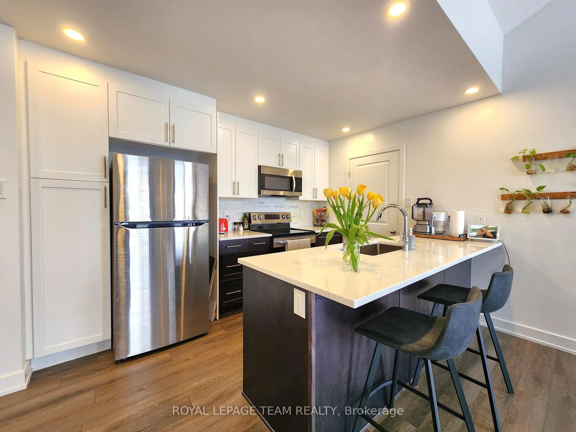 Photo 2 of Unit I, 380 Rolling Meadows Crescent, Ottawa, Mer Bleue/Bradley Estates/Anderson Park — HOMEH