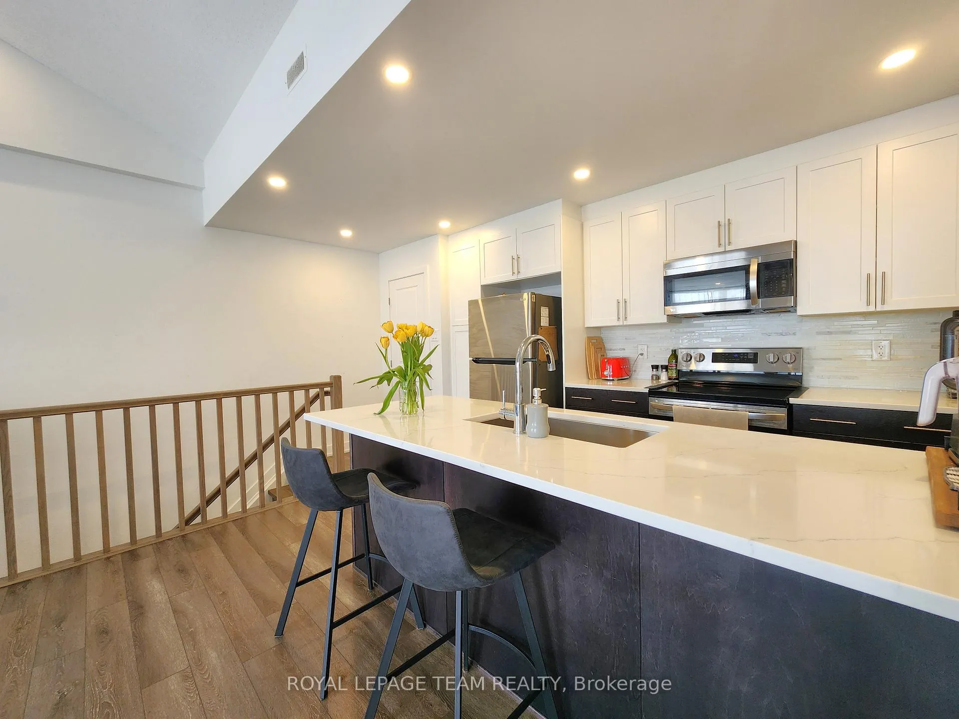 Photo 3 of Unit I, 380 Rolling Meadows Crescent, Ottawa, Mer Bleue/Bradley Estates/Anderson Park — HOMEH