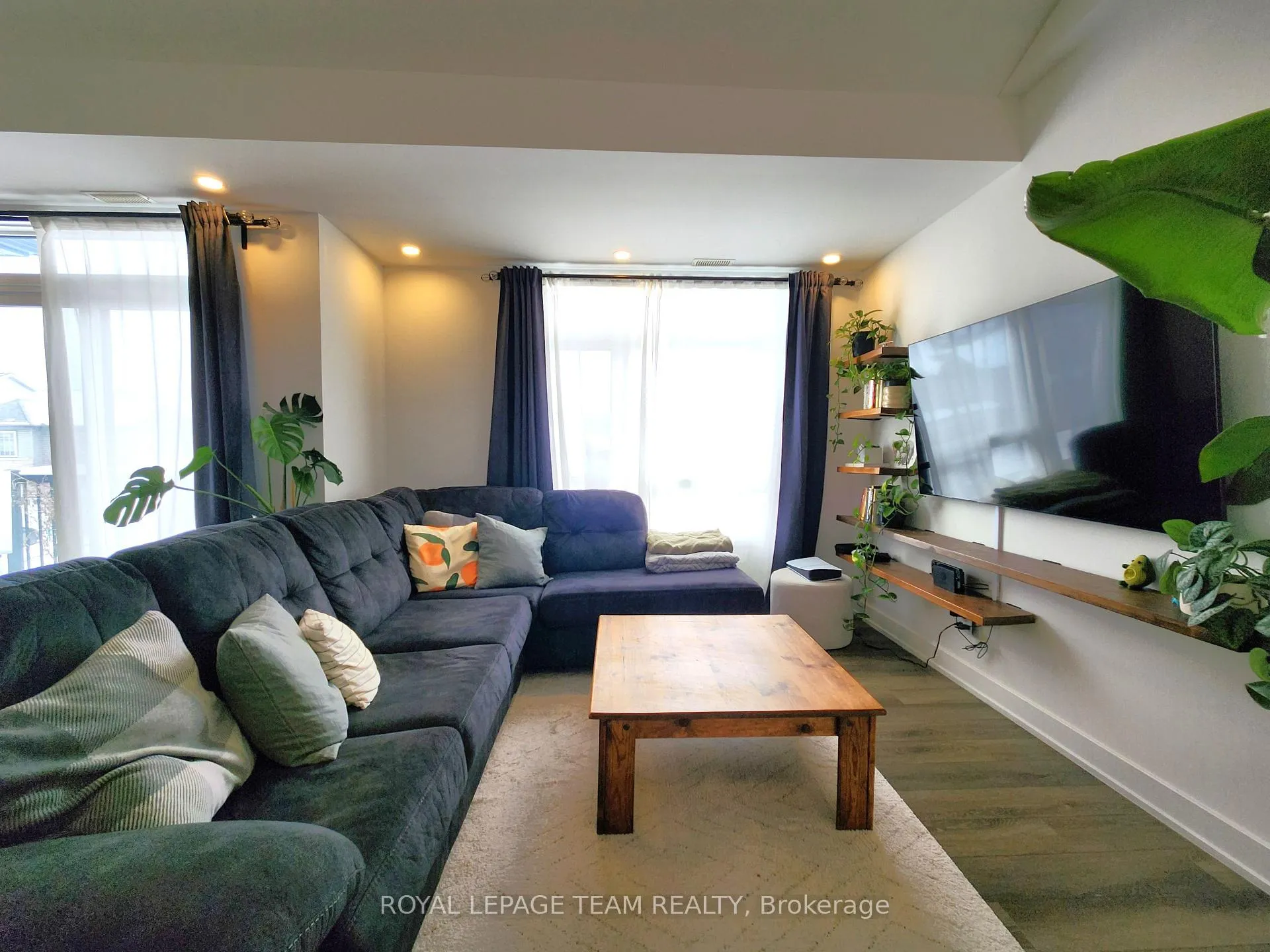 Photo 8 of Unit I, 380 Rolling Meadows Crescent, Ottawa, Mer Bleue/Bradley Estates/Anderson Park — HOMEH