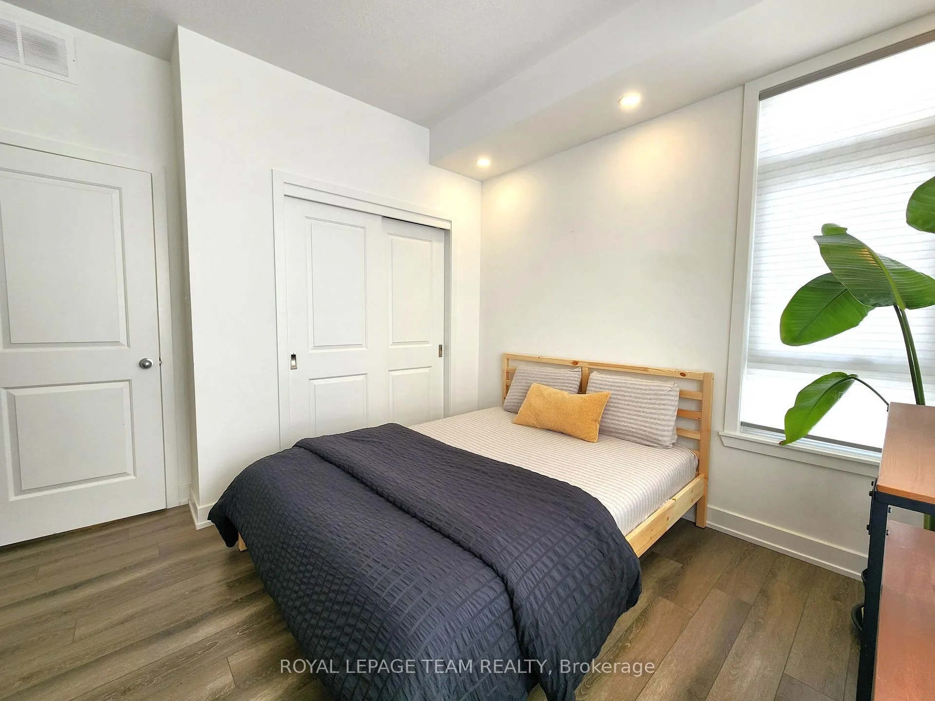 Photo 19 of Unit I, 380 Rolling Meadows Crescent, Ottawa, Mer Bleue/Bradley Estates/Anderson Park — HOMEH