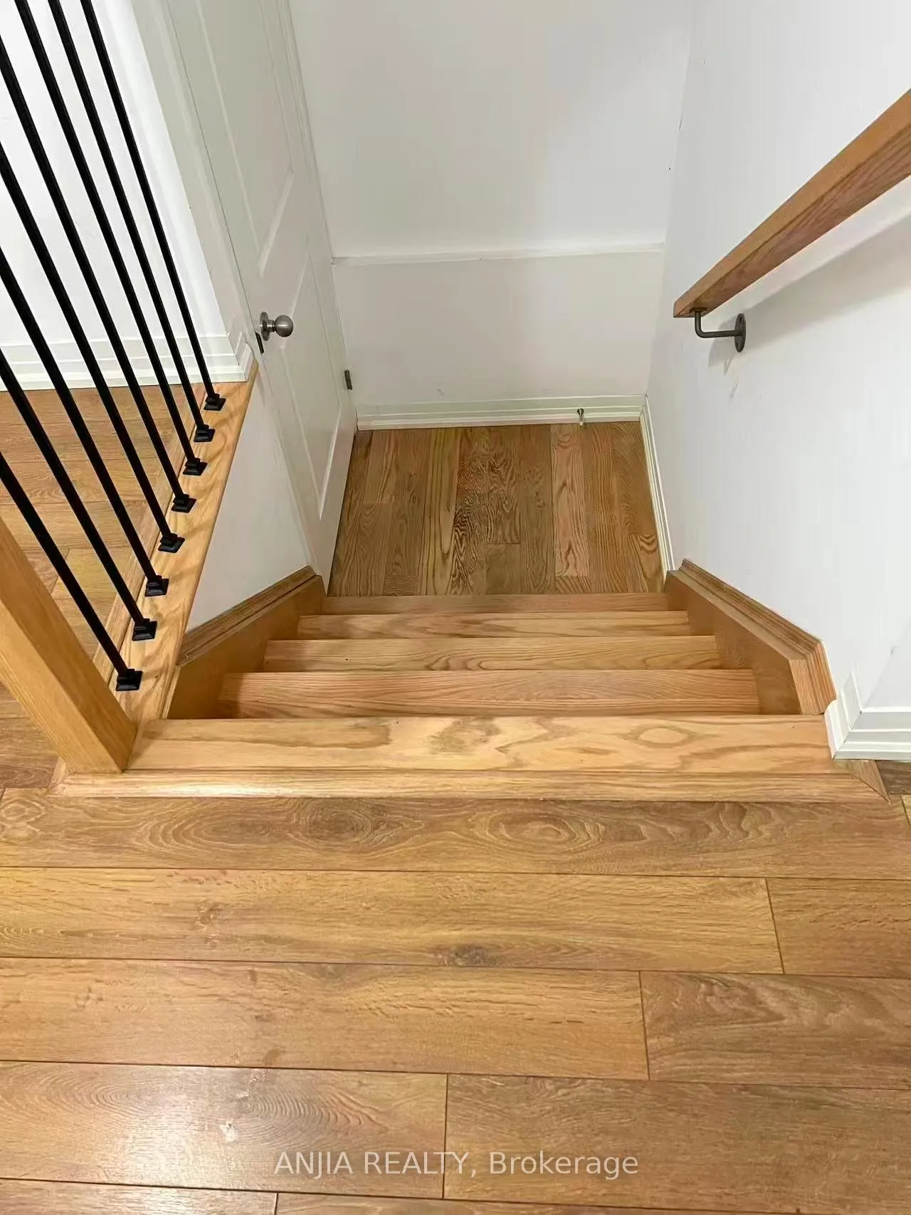 Photo 8 of 119 Markland Street, Markham, Cachet — HOMEH