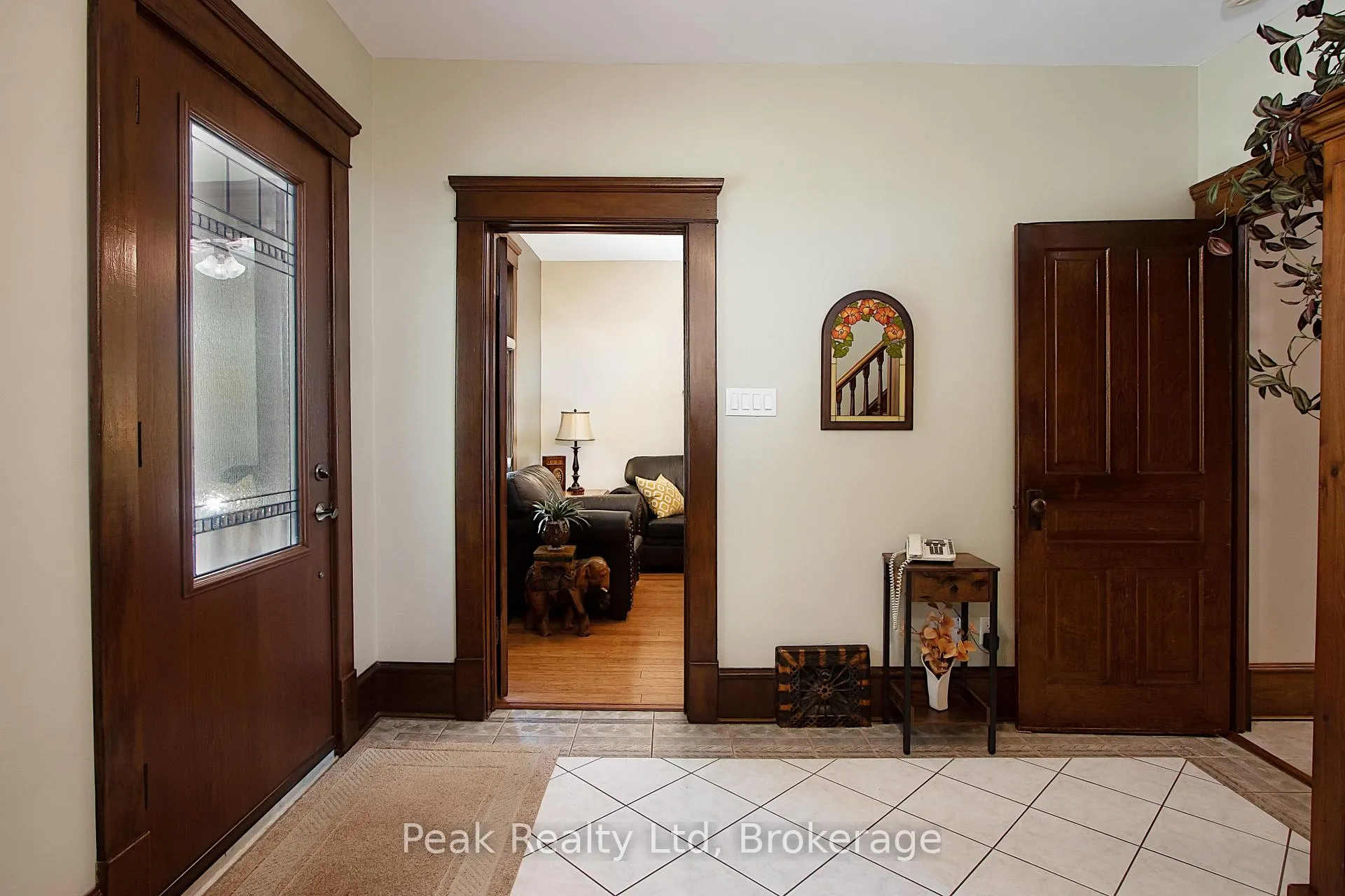 Photo 11 of 212 Front Street, Stratford — HOMEH