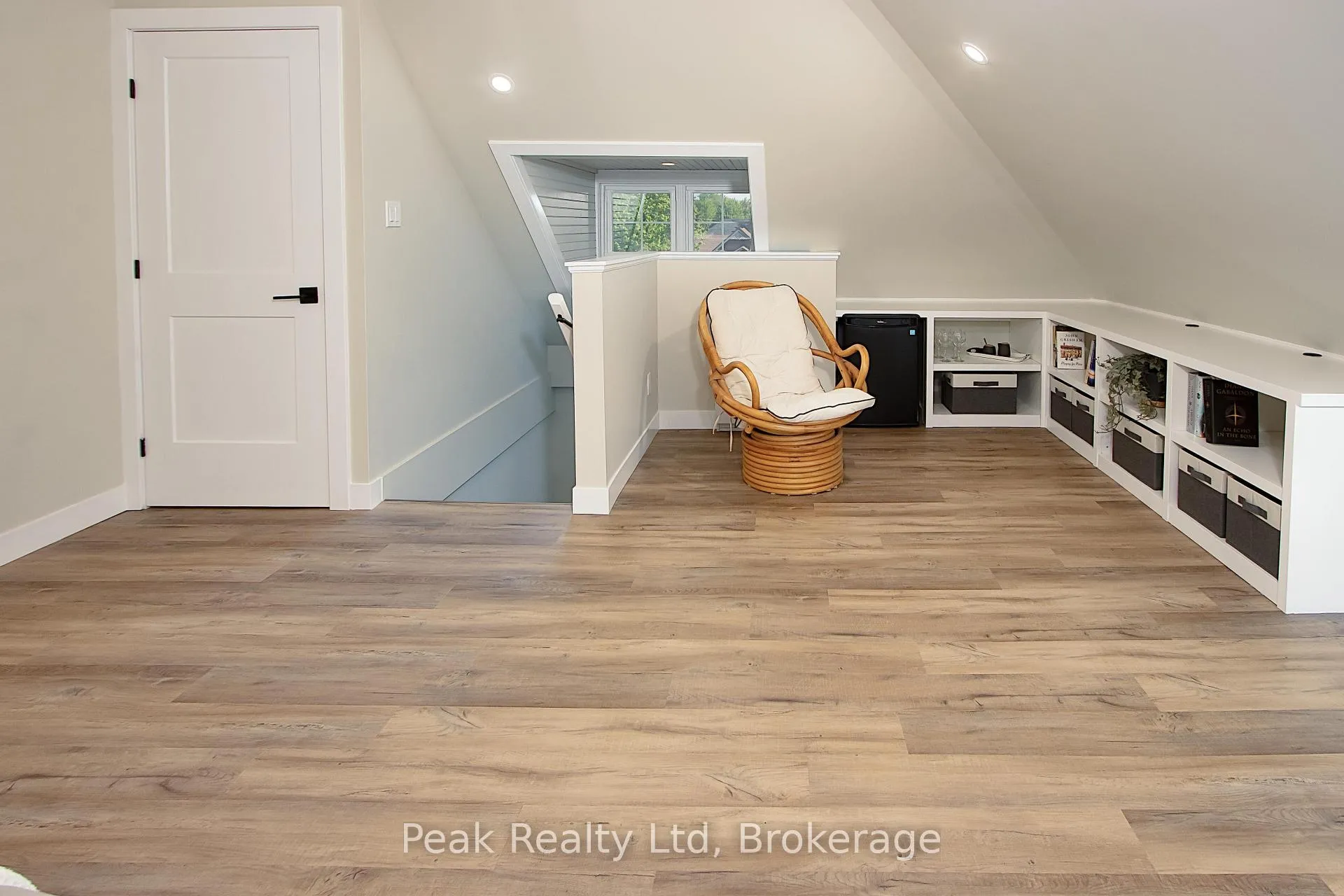 Photo 28 of 212 Front Street, Stratford — HOMEH