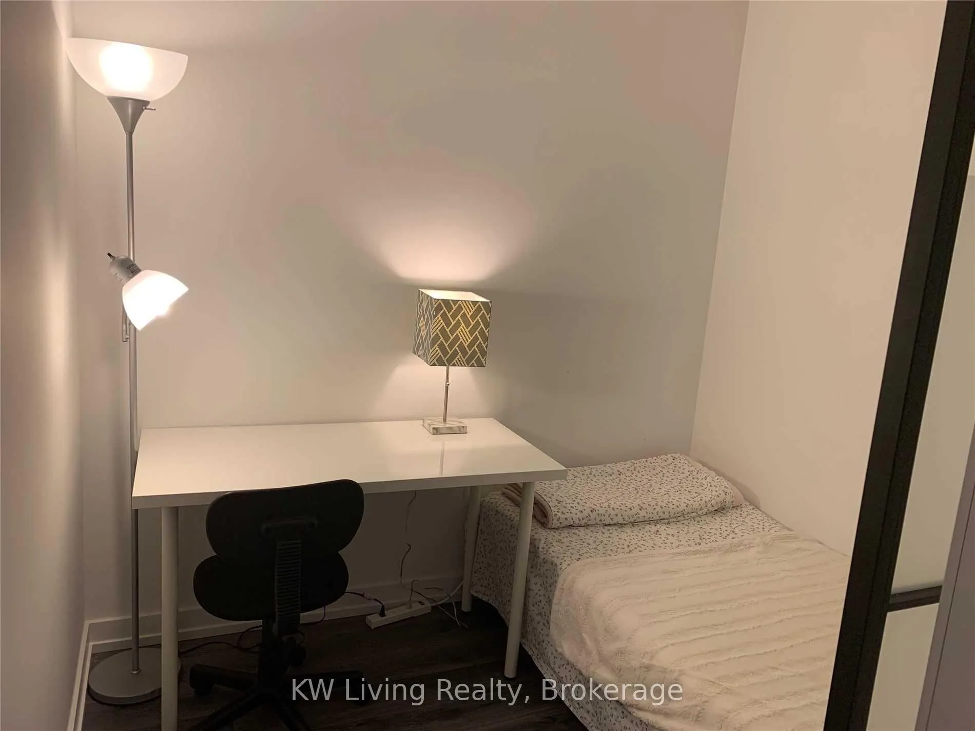 Photo 8 of Unit Ph03, 77 Shuter Street, Toronto, Church-Yonge Corridor — HOMEH