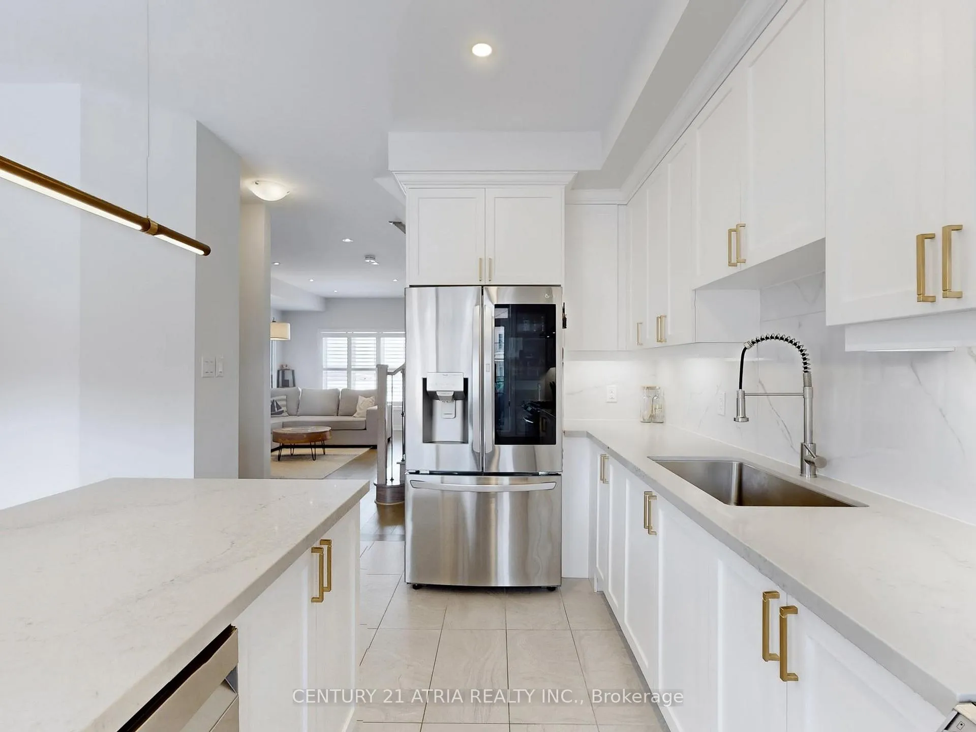 Photo 8 of 46 Campobello Street, Vaughan, Patterson — HOMEH