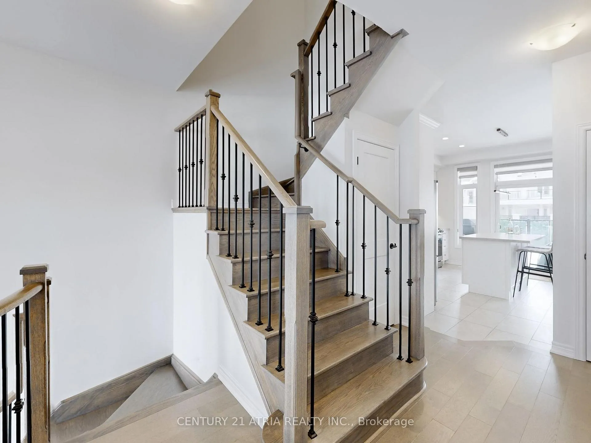 Photo 13 of 46 Campobello Street, Vaughan, Patterson — HOMEH