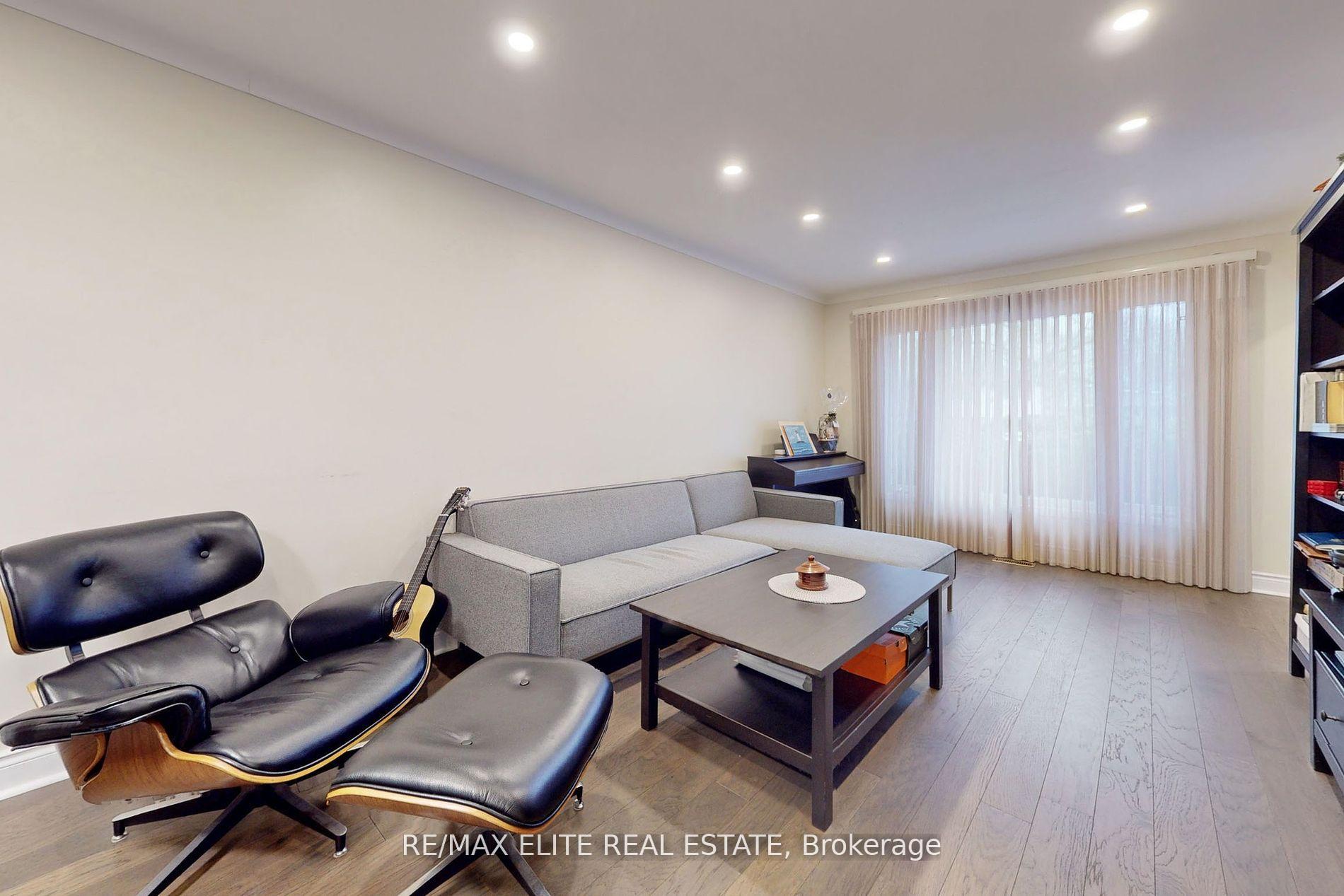 Photo 3 of 50 Henderson Avenue, Markham, Grandview — HOMEH