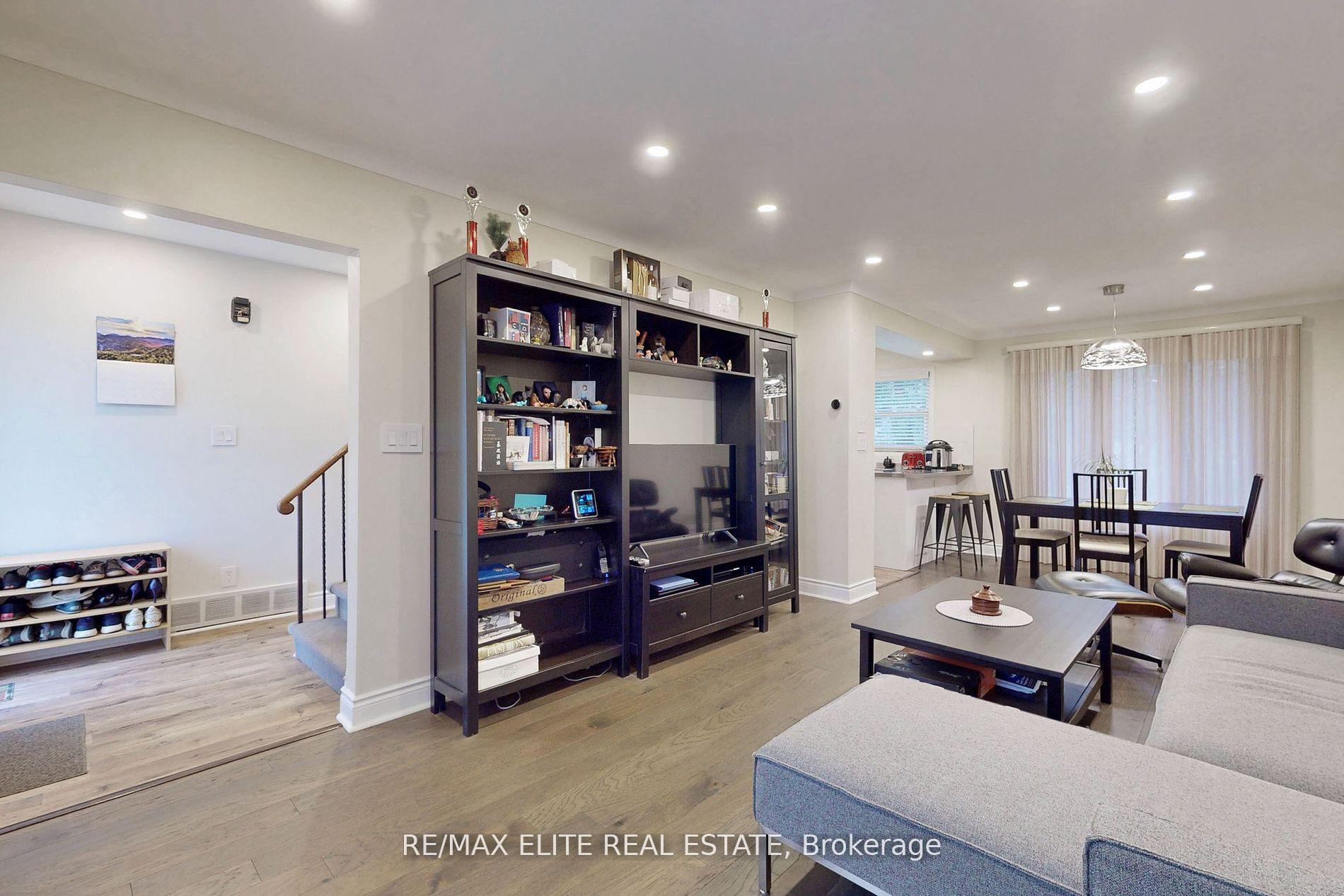Photo 4 of 50 Henderson Avenue, Markham, Grandview — HOMEH