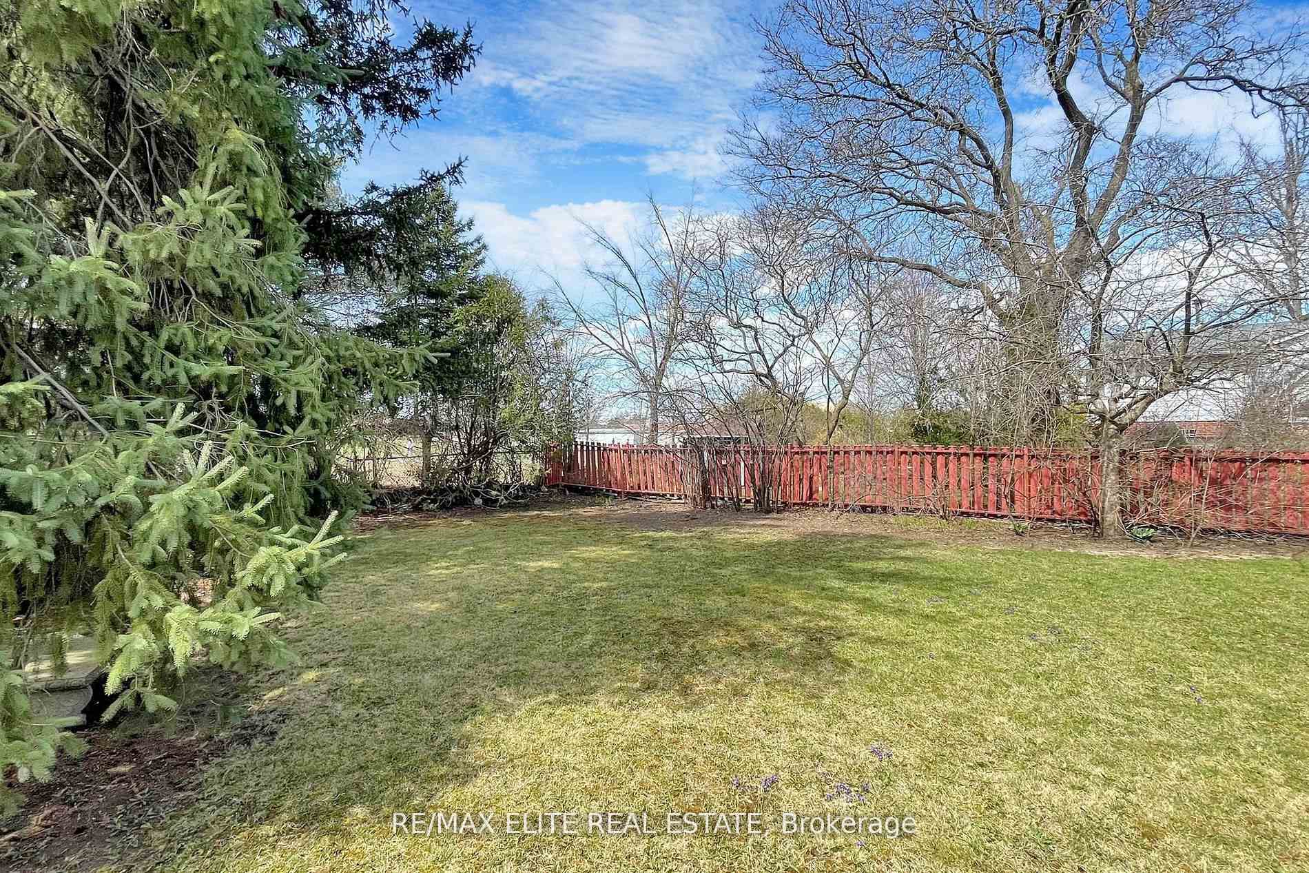 Photo 14 of 50 Henderson Avenue, Markham, Grandview — HOMEH