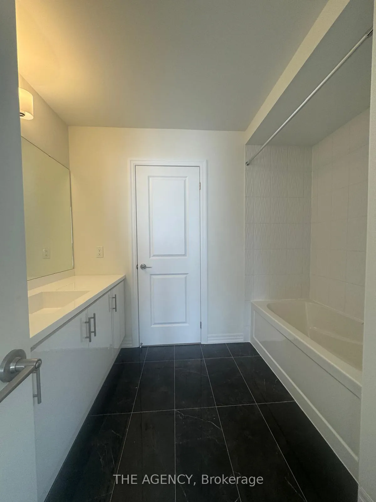 Photo 25 of 2411 Laurelview Street, Oshawa, Kedron — HOMEH