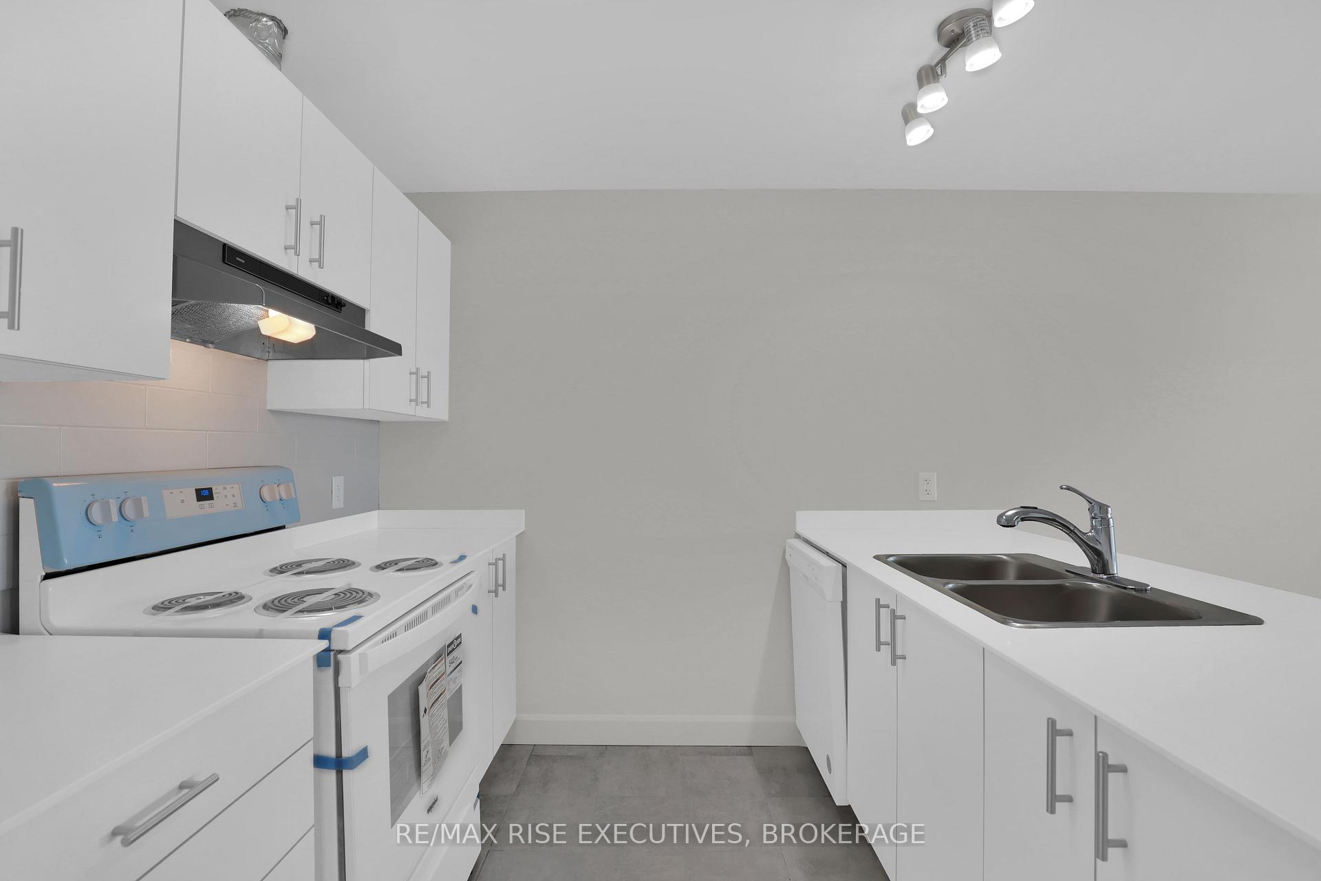 Photo 14 of Unit 402, 1080 Terra Verde Way, Kingston, City Northwest — HOMEH