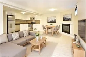 Photo 1 of Unit 2, 25 Endfield Avenue, Hamilton, Huntington — HOMEH