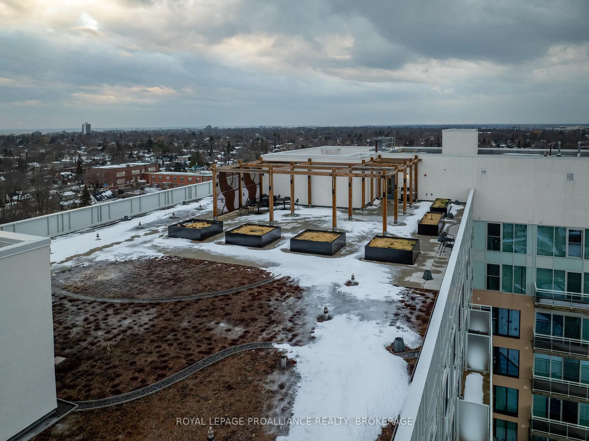 Photo 4 of Unit 519, 652 Princess Street, Kingston, Central City East — HOMEH
