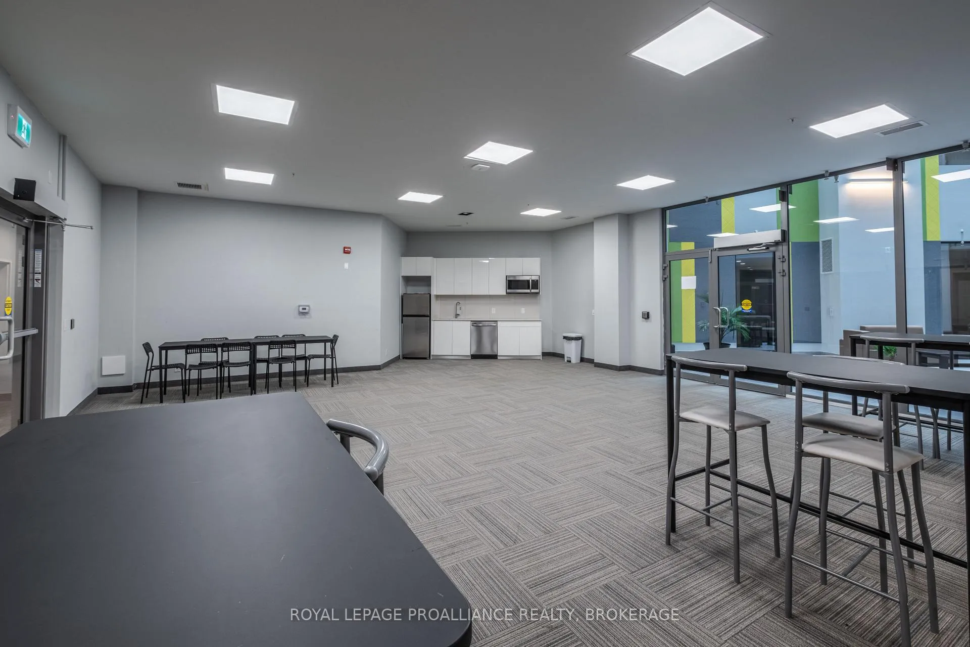 Photo 7 of Unit 519, 652 Princess Street, Kingston, Central City East — HOMEH