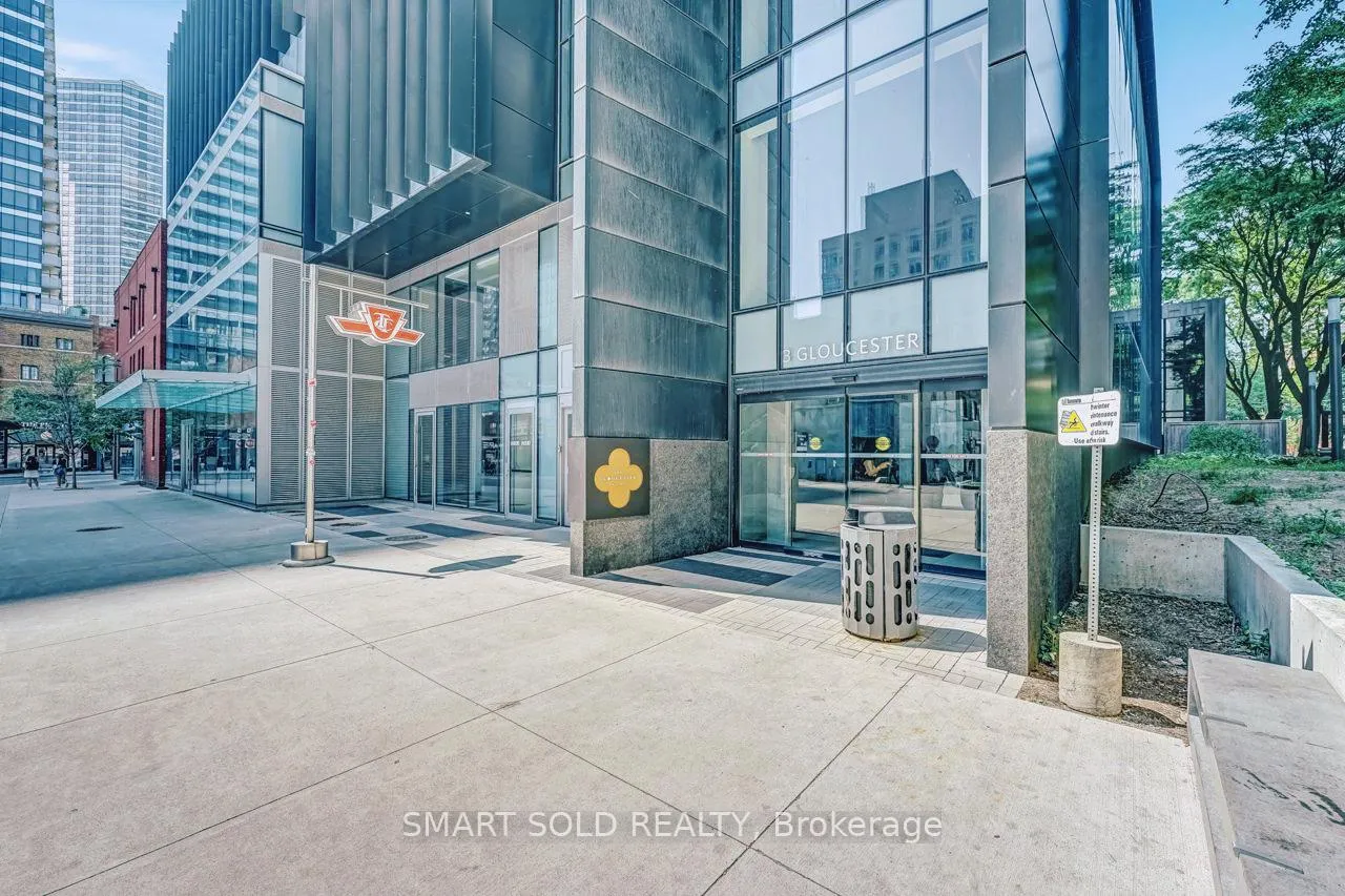 Photo 2 of Unit 2606, 3 Gloucester Street, Toronto, Church-Yonge Corridor — HOMEH