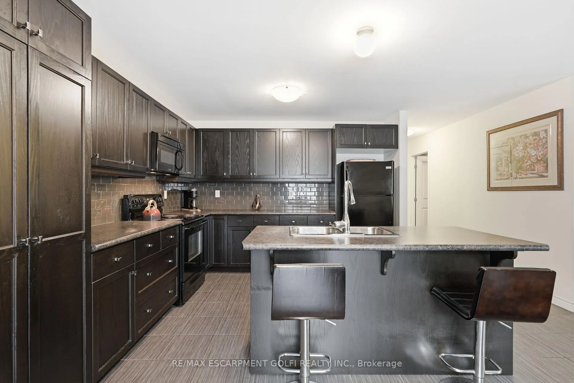 Photo 8 of 76 Lorne Avenue, Grimsby, Grimsby Beach — HOMEH
