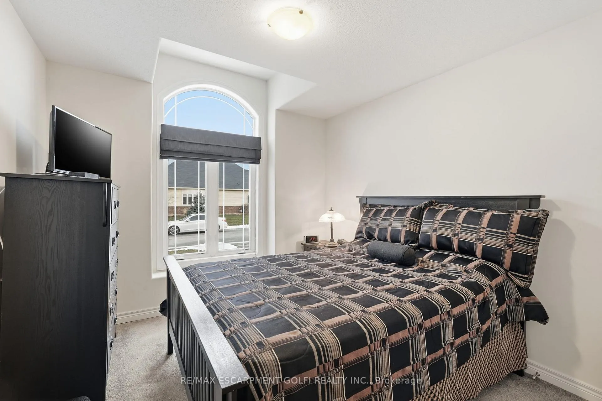 Photo 18 of 76 Lorne Avenue, Grimsby, Grimsby Beach — HOMEH