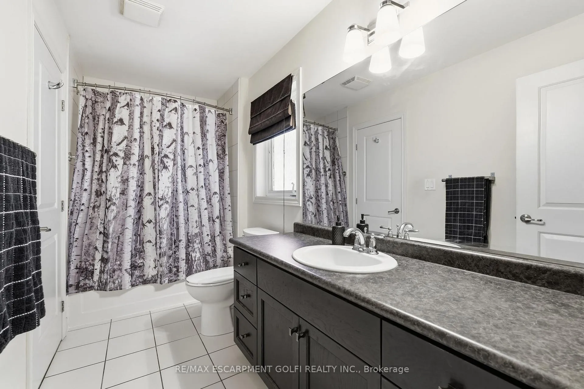 Photo 20 of 76 Lorne Avenue, Grimsby, Grimsby Beach — HOMEH