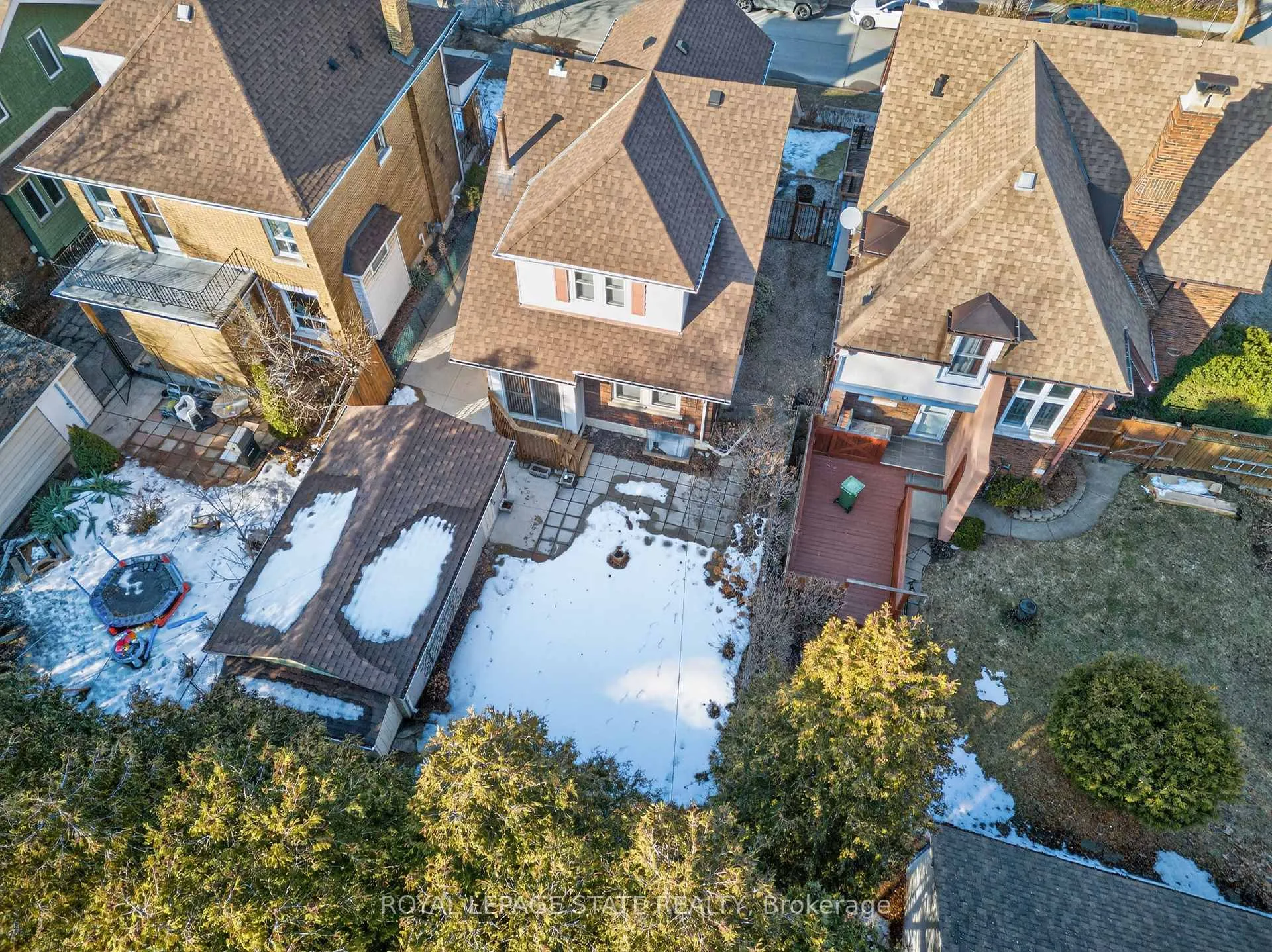 Photo 46 of 436 Maple Avenue, Hamilton, Delta — HOMEH