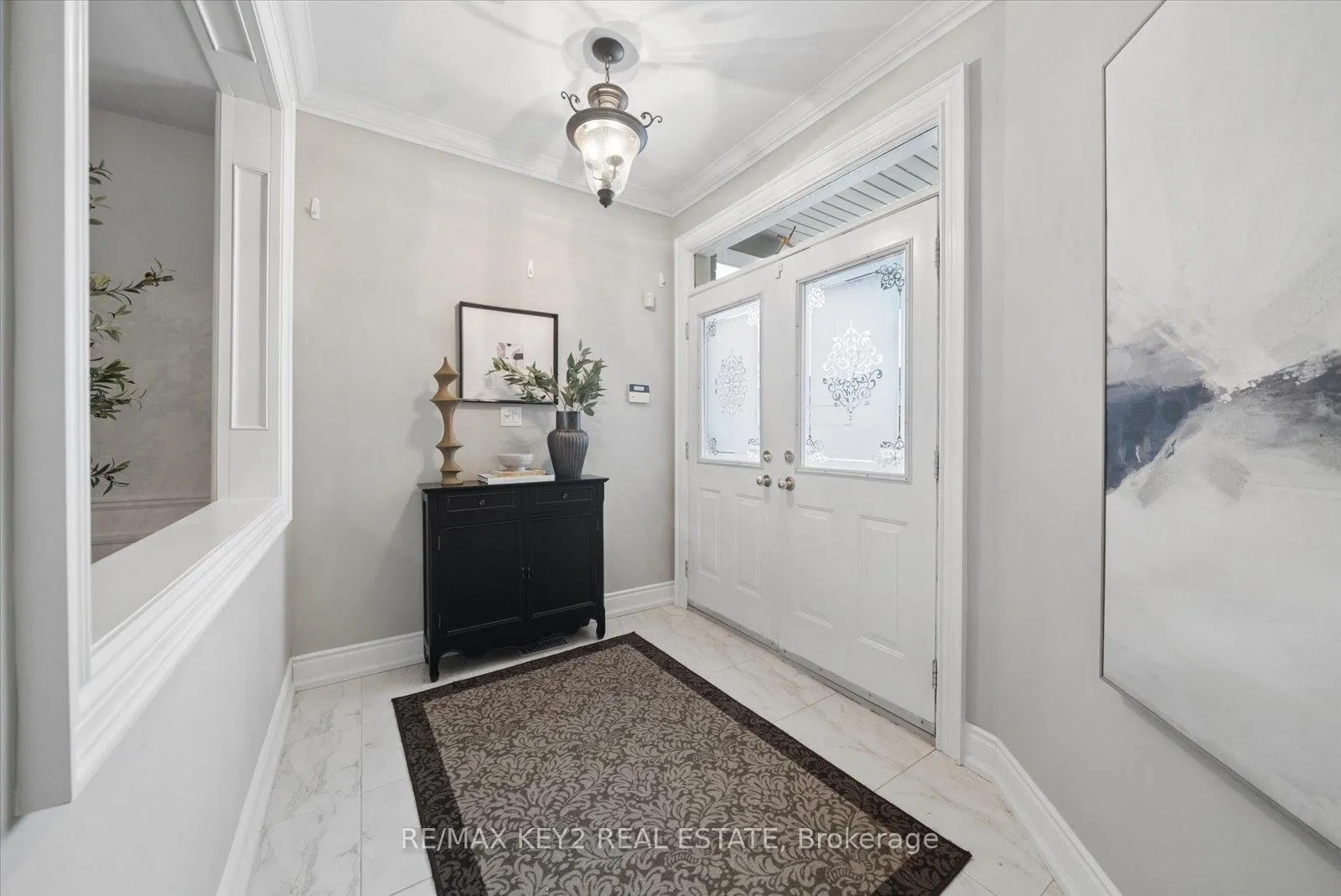 Photo 4 of 421 Pineview Lane, Pickering, Amberlea — HOMEH