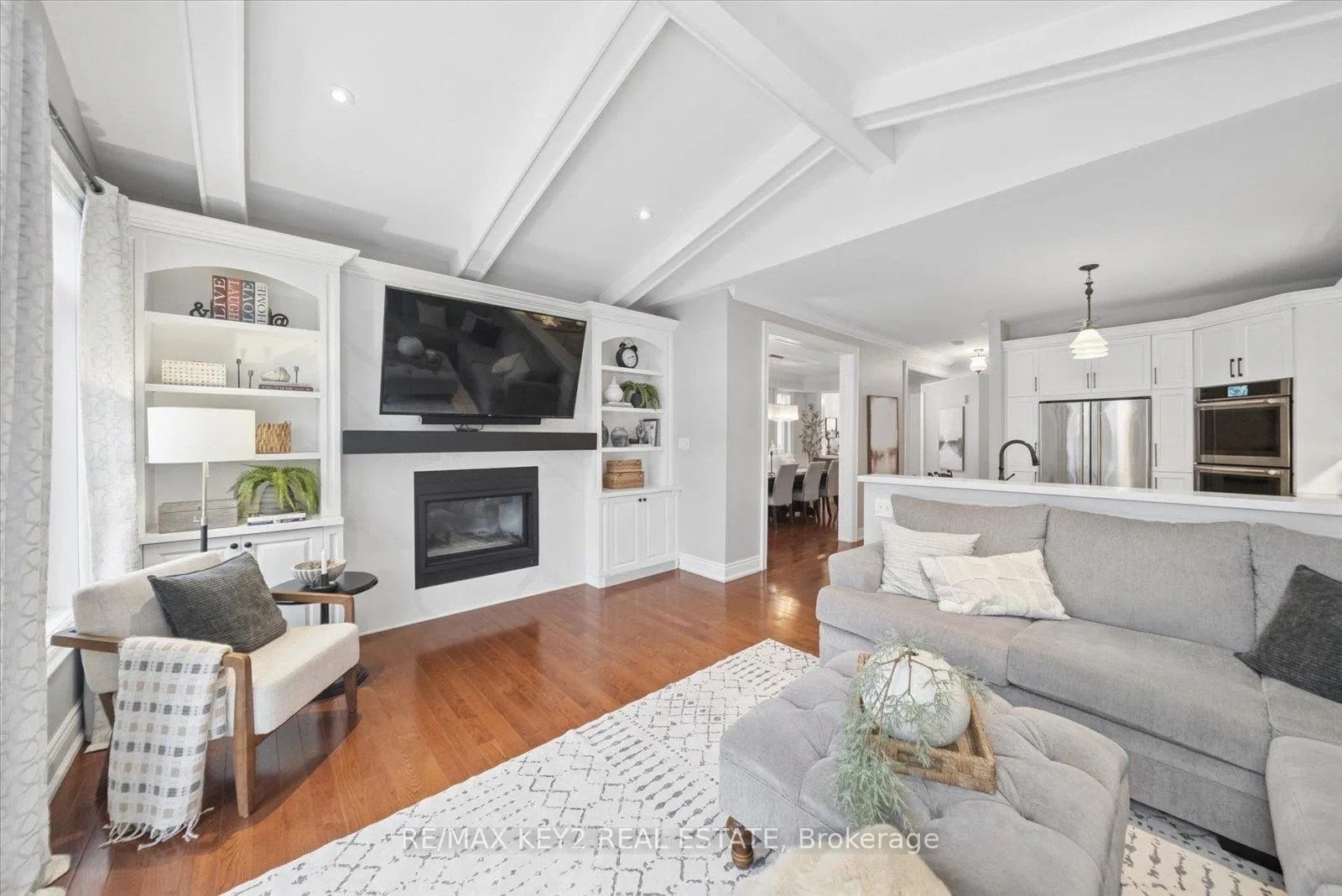 Photo 15 of 421 Pineview Lane, Pickering, Amberlea — HOMEH