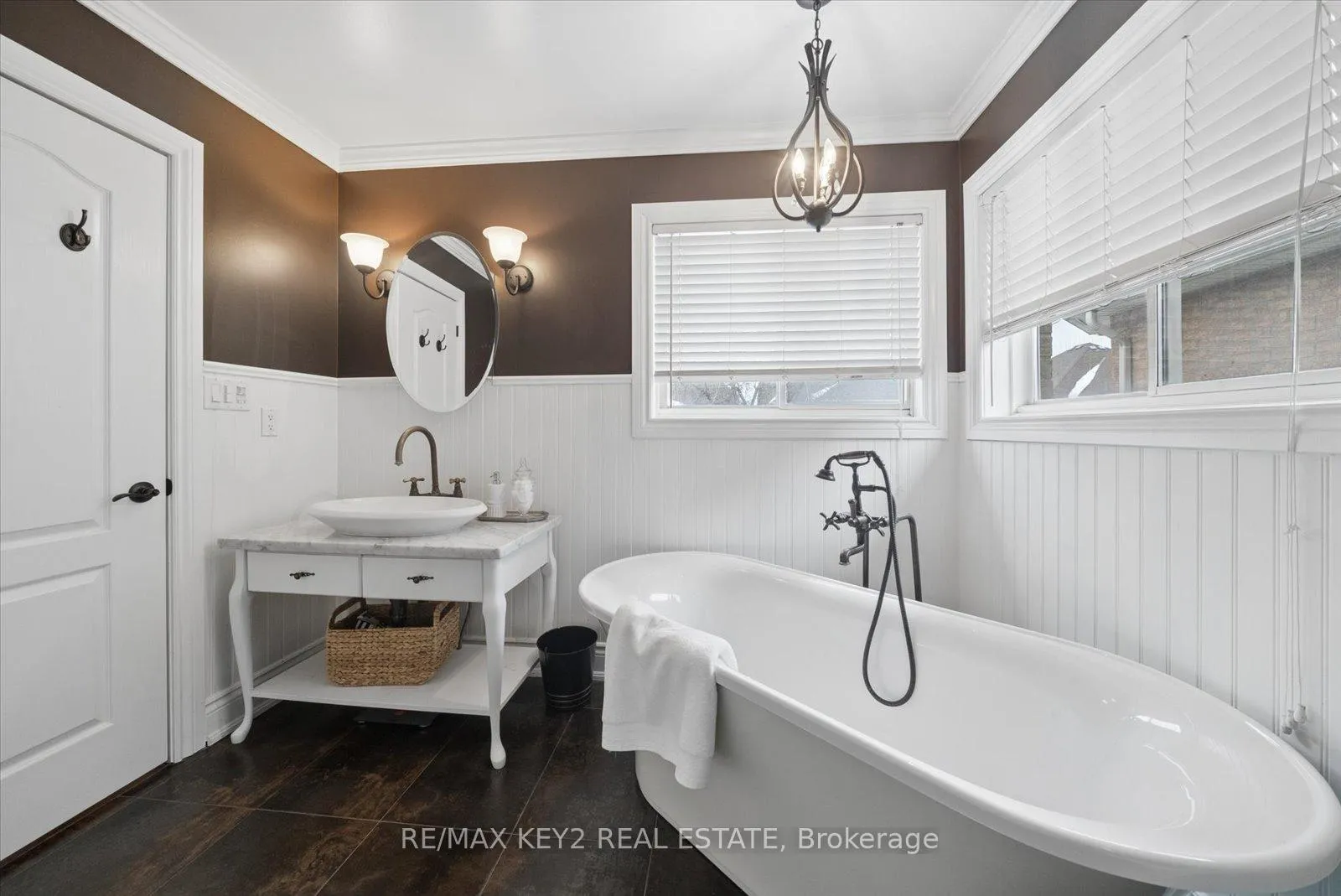 Photo 24 of 421 Pineview Lane, Pickering, Amberlea — HOMEH