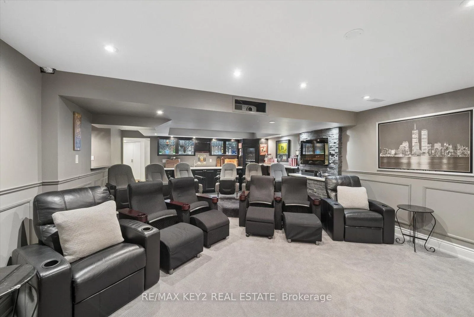 Photo 38 of 421 Pineview Lane, Pickering, Amberlea — HOMEH