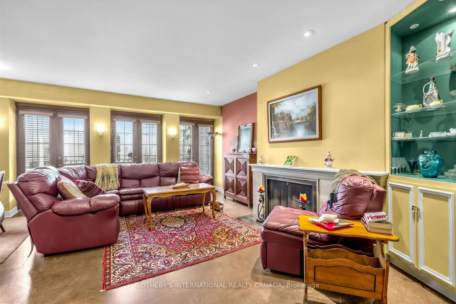 Photo 6 of Unit 202, 8 Hawthorn Avenue, Toronto, Rosedale-Moore Park — HOMEH