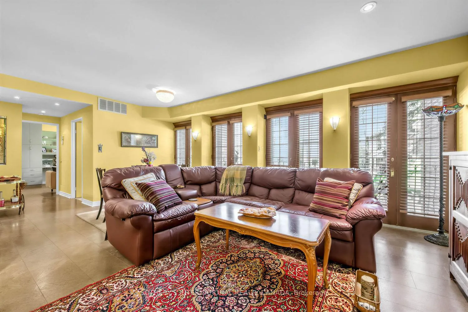 Photo 8 of Unit 202, 8 Hawthorn Avenue, Toronto, Rosedale-Moore Park — HOMEH