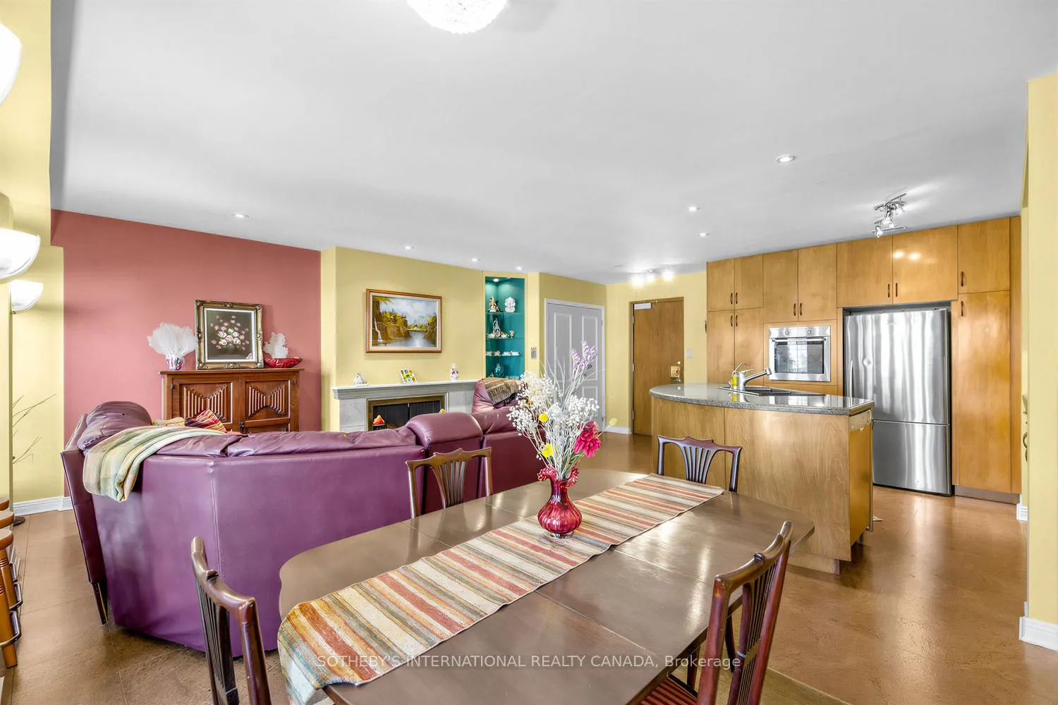 Photo 12 of Unit 202, 8 Hawthorn Avenue, Toronto, Rosedale-Moore Park — HOMEH