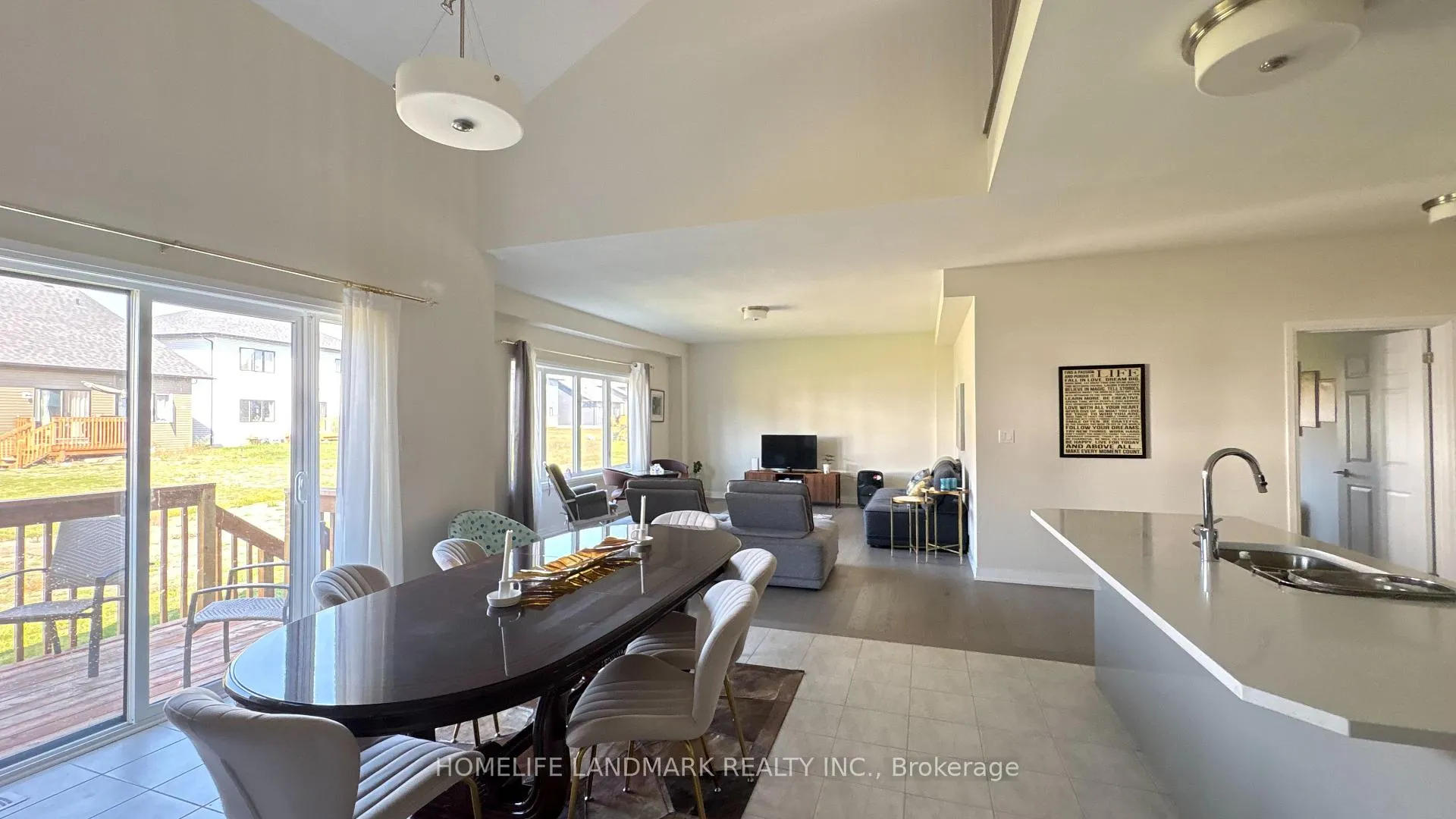 Photo 5 of 3162 Searidge St, Severn, West Shore — HOMEH
