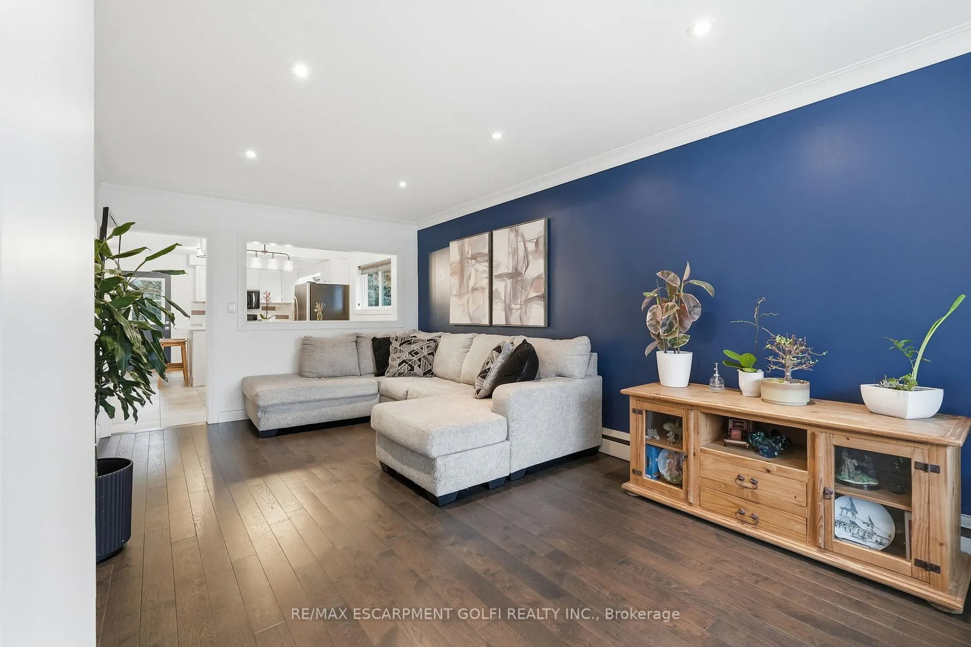 Photo 7 of 6 Brierwood Avenue, Grimsby, Grimsby West — HOMEH